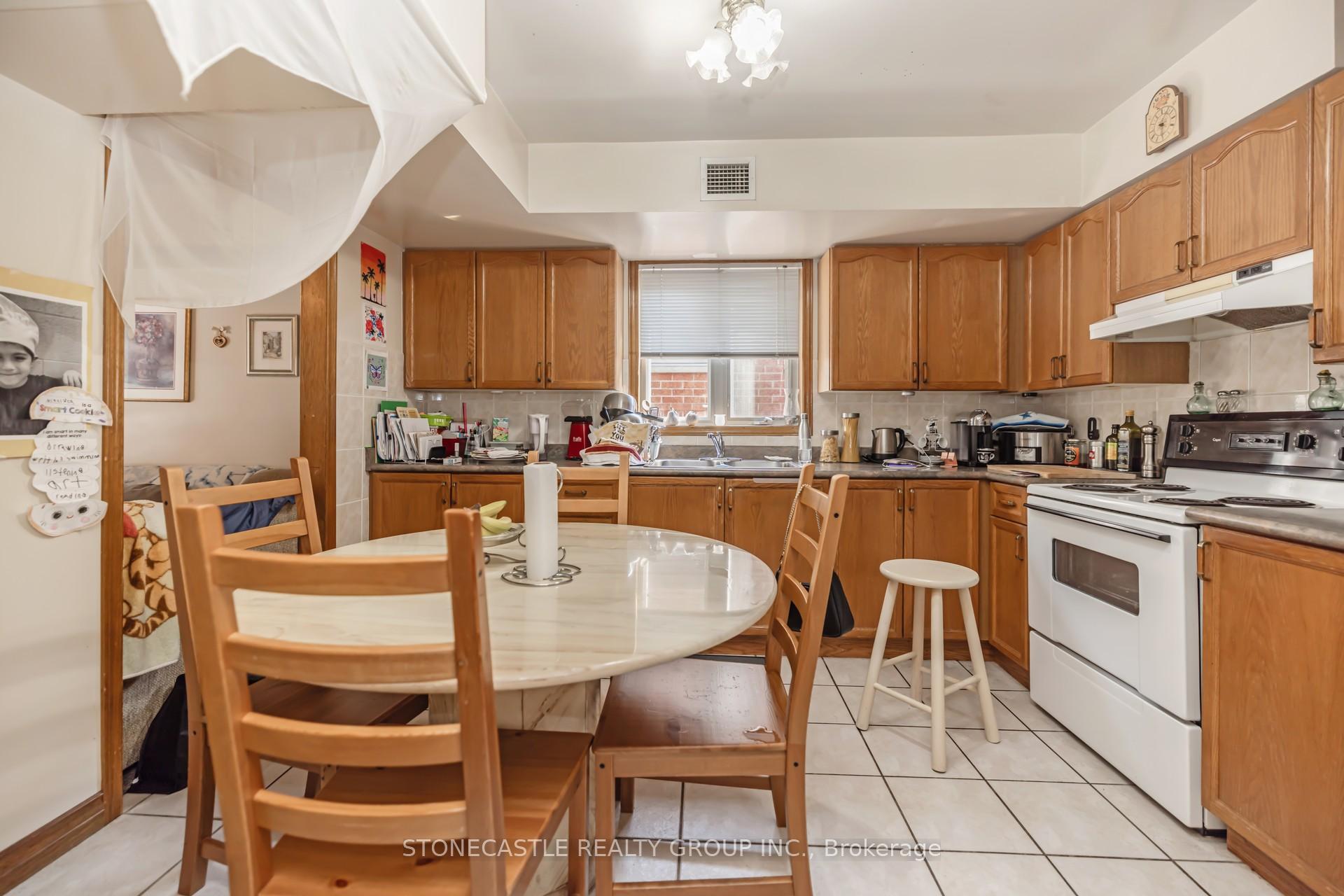 Photo 14 of 2311 Major Mackenzie Drive, Vaughan, Maple — HOMEH