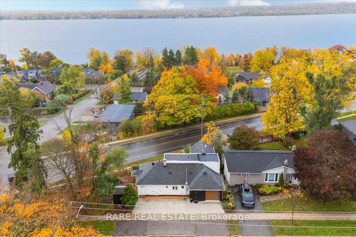 Photo 4 of 425 Codrington Street, Barrie, Codrington — HOMEH