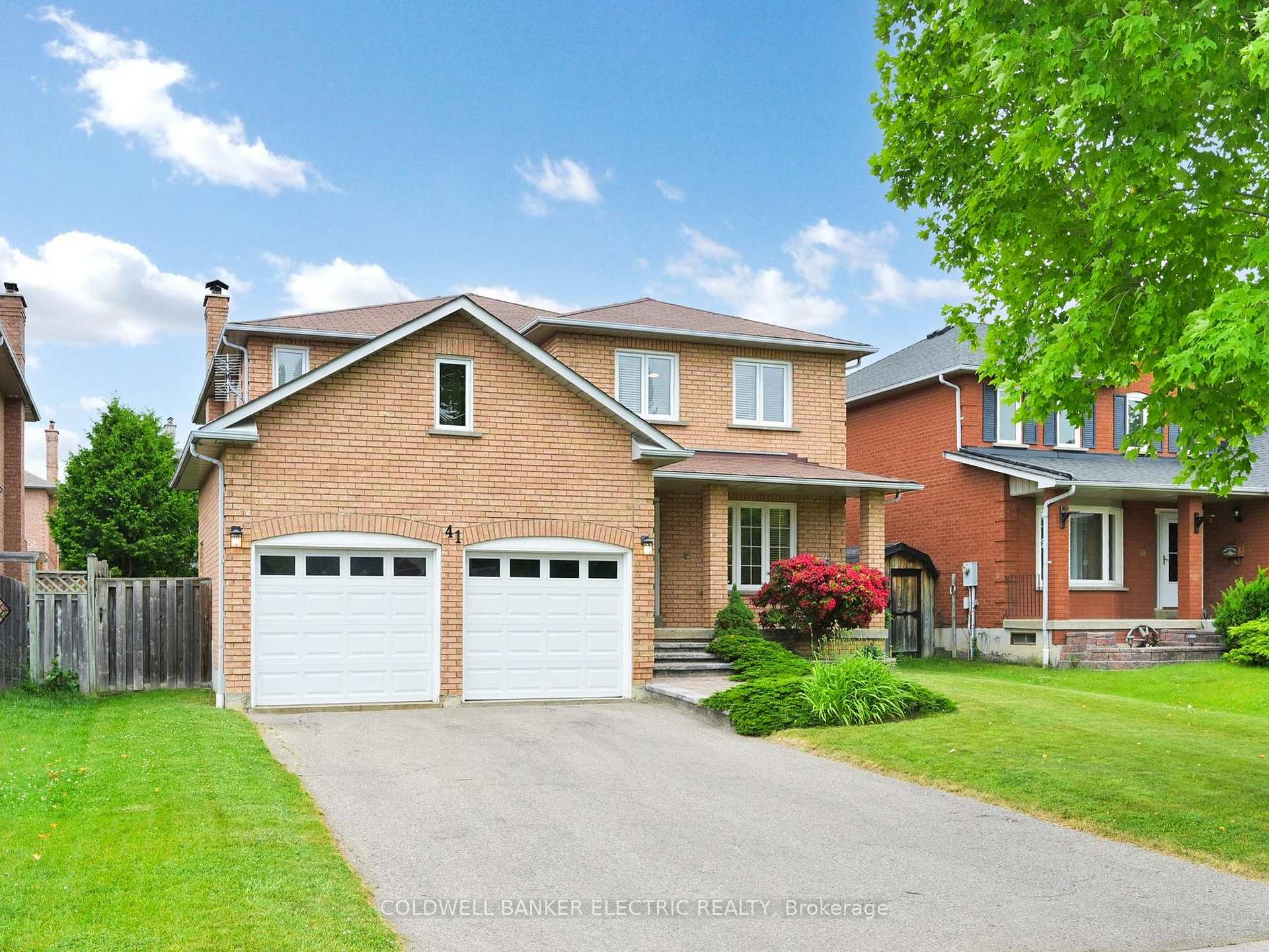 Photo 2 of 41 Falstaff Crescent, Whitby, Rolling Acres — HOMEH