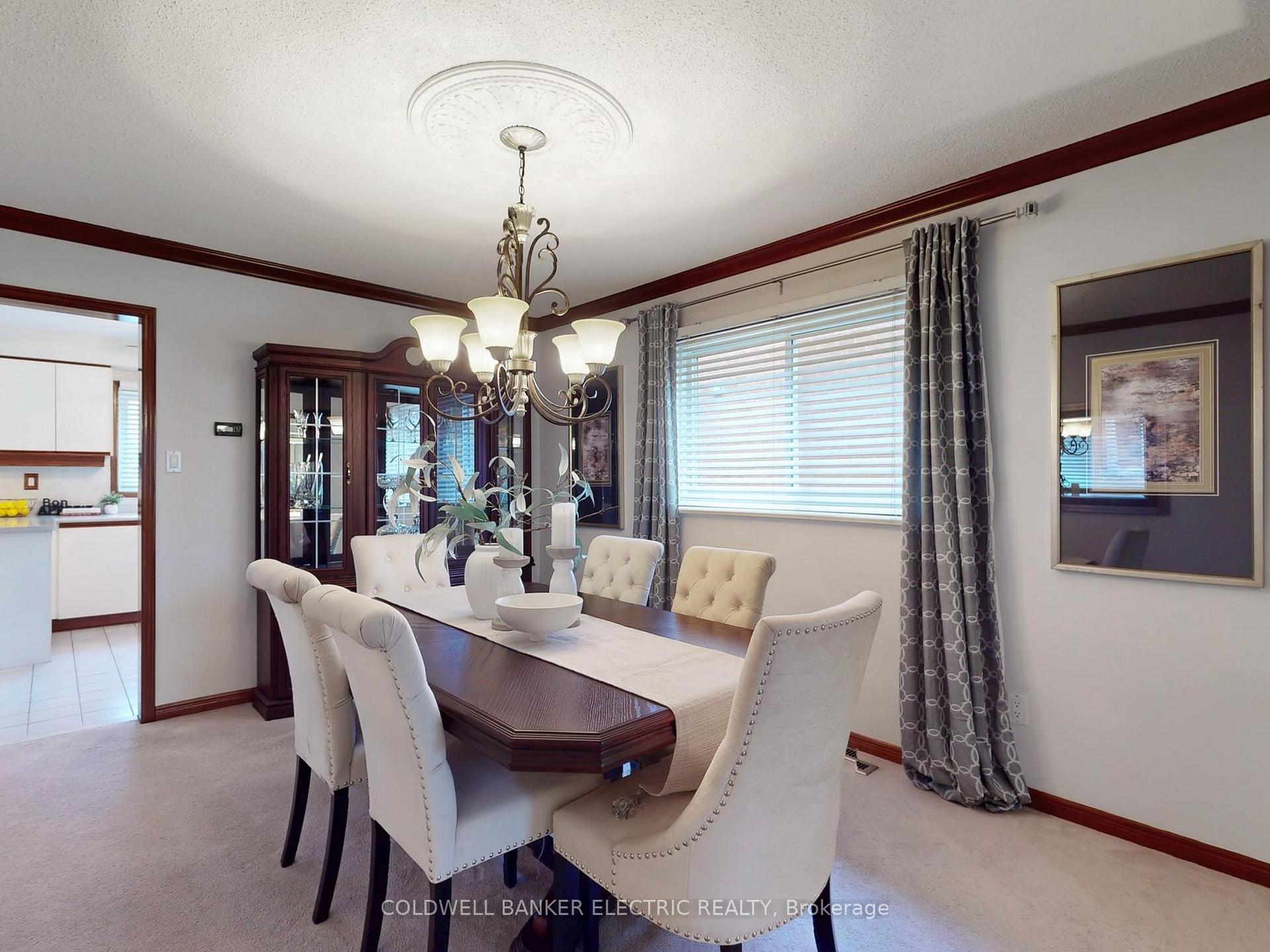 Photo 6 of 41 Falstaff Crescent, Whitby, Rolling Acres — HOMEH