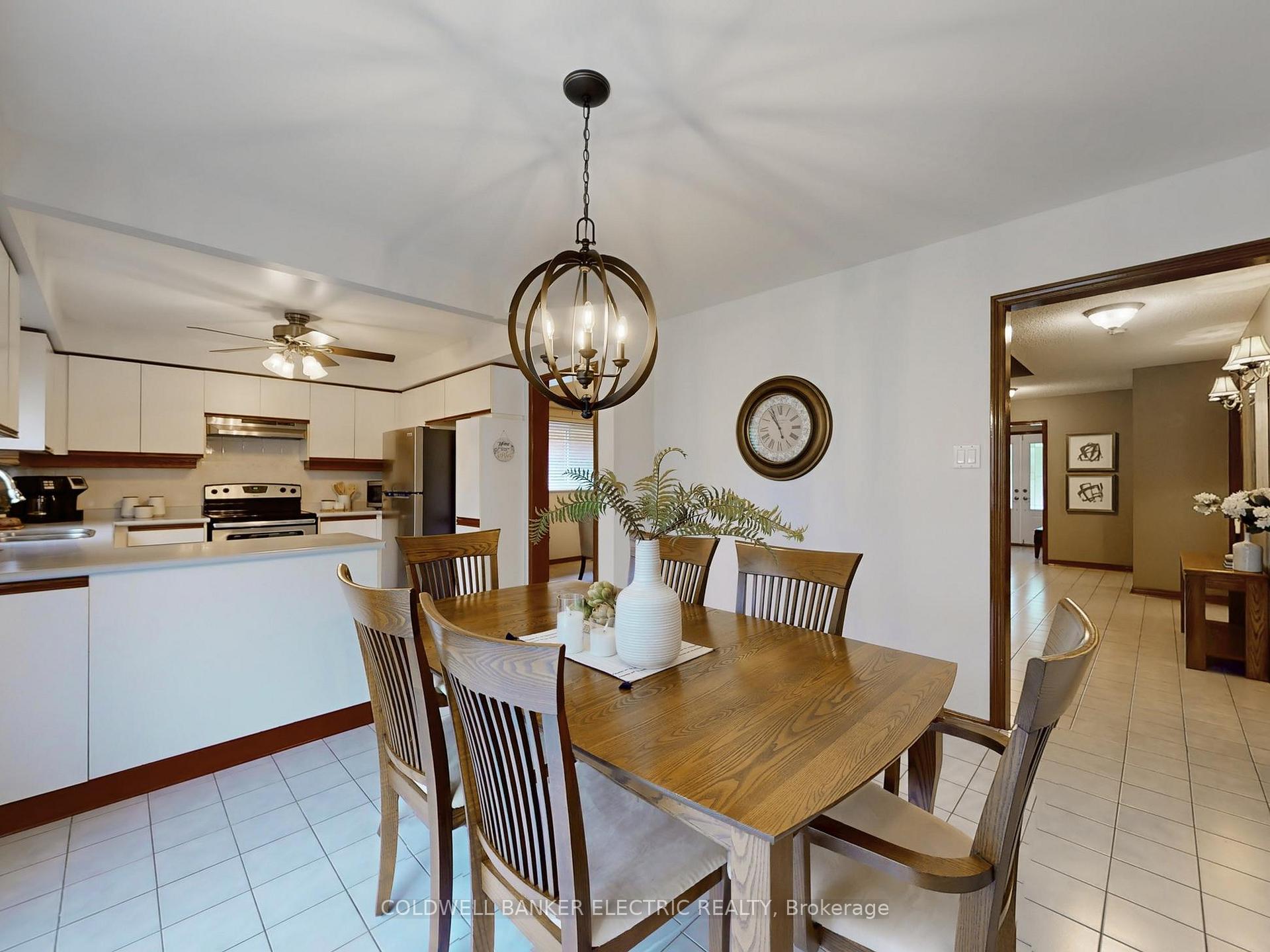 Photo 11 of 41 Falstaff Crescent, Whitby, Rolling Acres — HOMEH