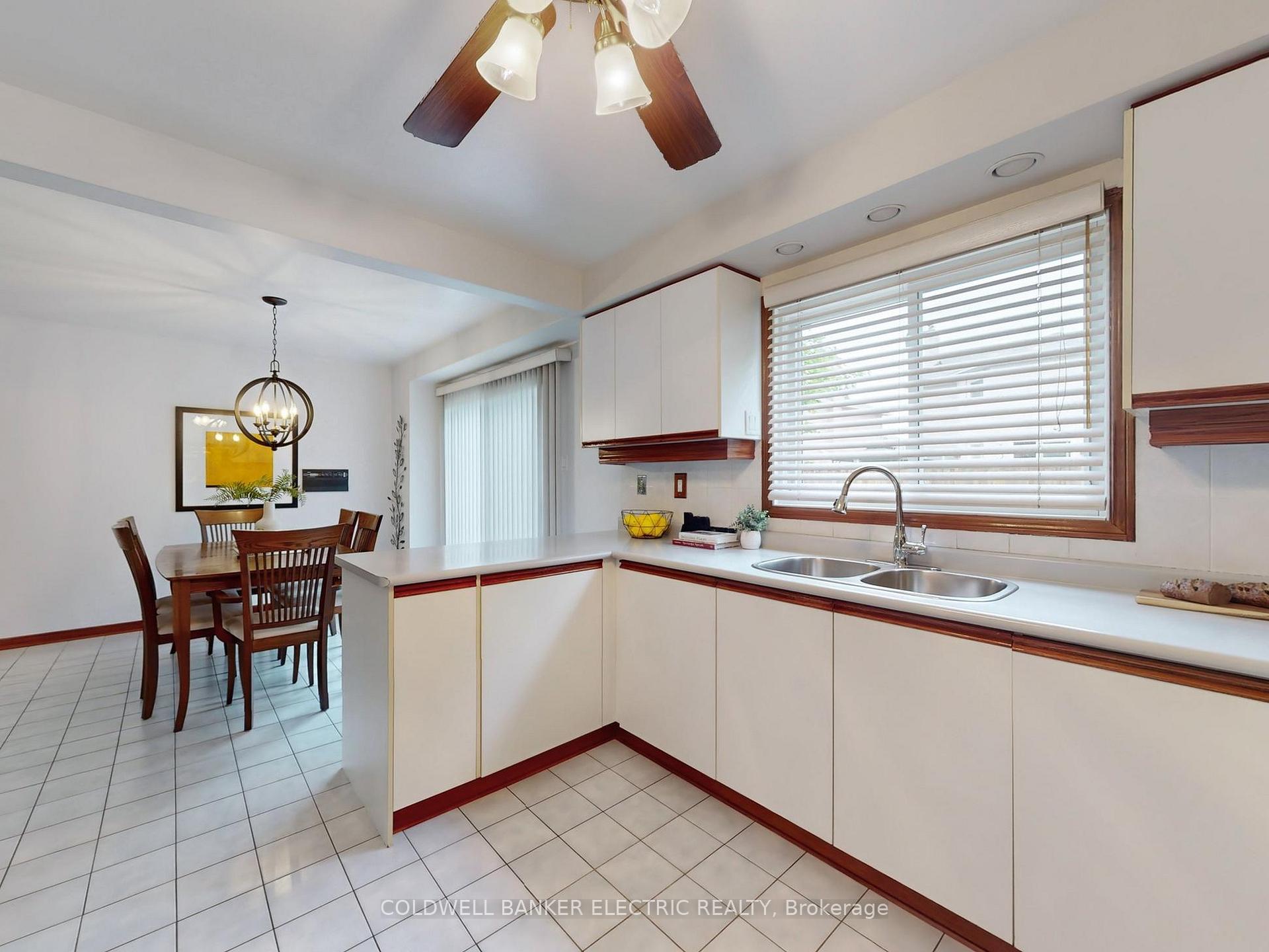 Photo 14 of 41 Falstaff Crescent, Whitby, Rolling Acres — HOMEH