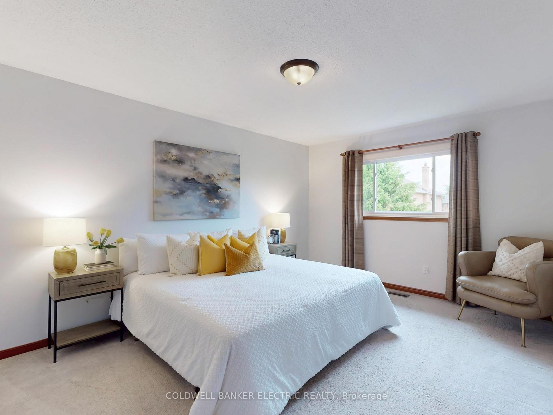 Photo 28 of 41 Falstaff Crescent, Whitby, Rolling Acres — HOMEH