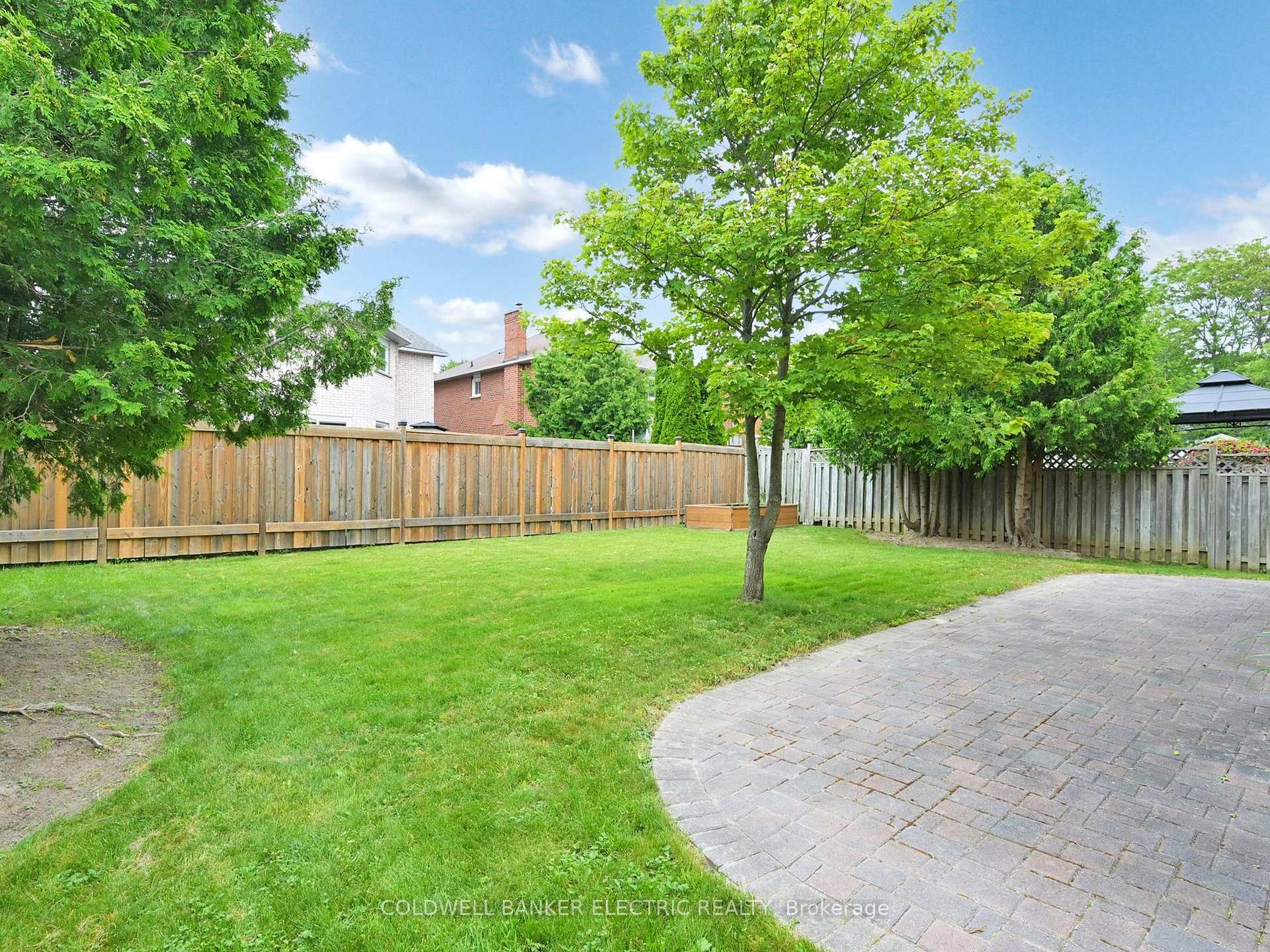Photo 43 of 41 Falstaff Crescent, Whitby, Rolling Acres — HOMEH