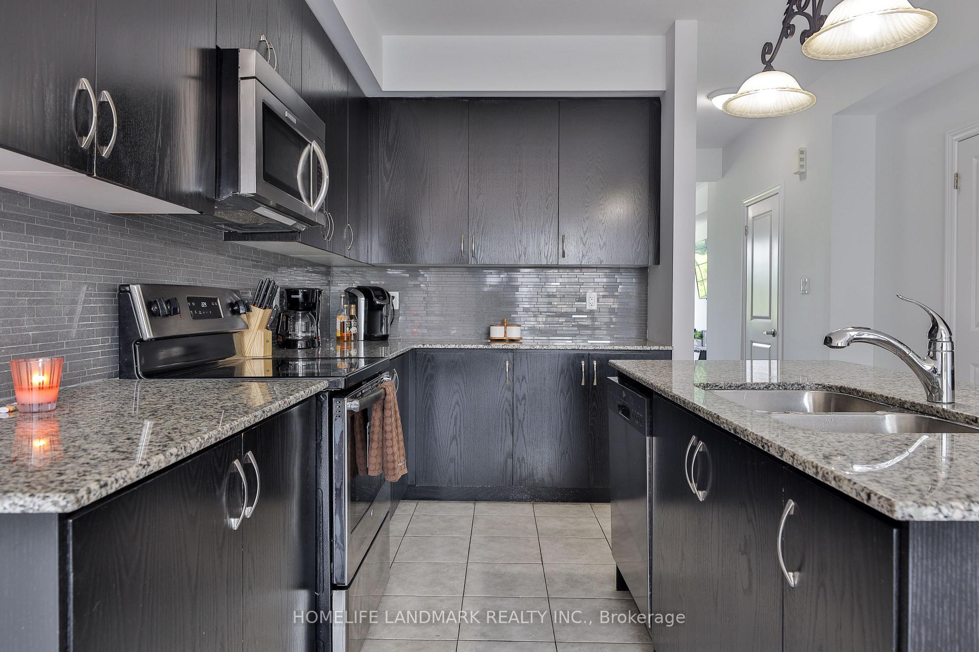 Photo 8 of 153 Rustle Woods Avenue, Markham, Cornell — HOMEH