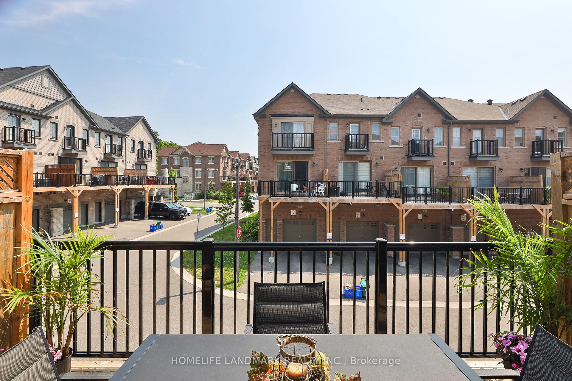 Photo 14 of 153 Rustle Woods Avenue, Markham, Cornell — HOMEH