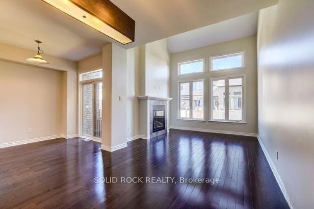 Photo 5 of 604 Tennant Way, Ottawa, Riverside South/Gloucester Glen — HOMEH