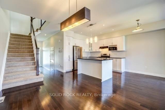 Photo 10 of 604 Tennant Way, Ottawa, Riverside South/Gloucester Glen — HOMEH