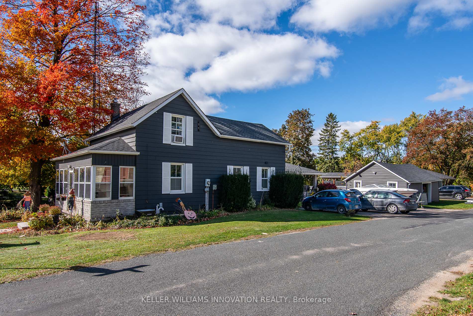 Front of 32 River Street