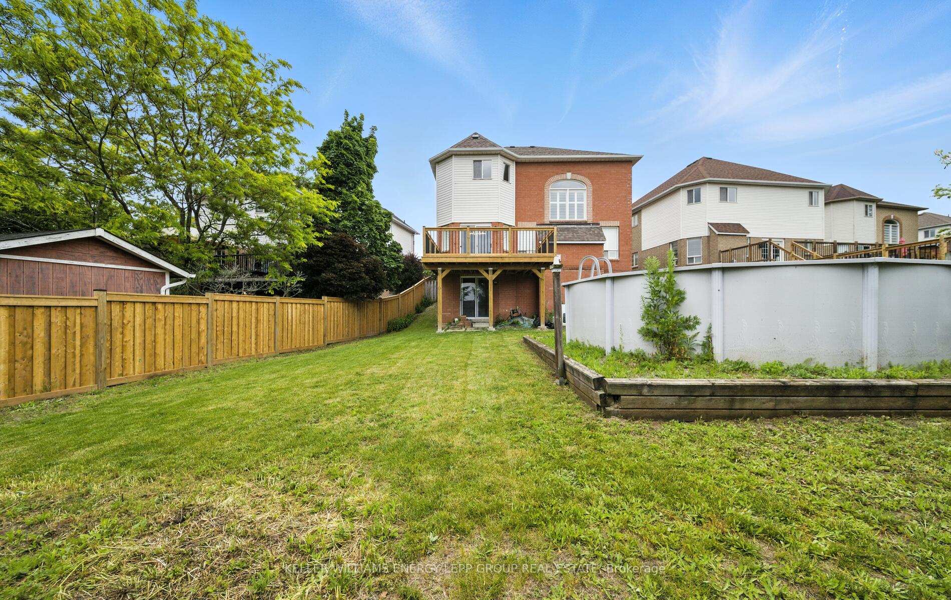 Photo 8 of 24 Harness Ridge Drive, Whitby, Williamsburg — HOMEH