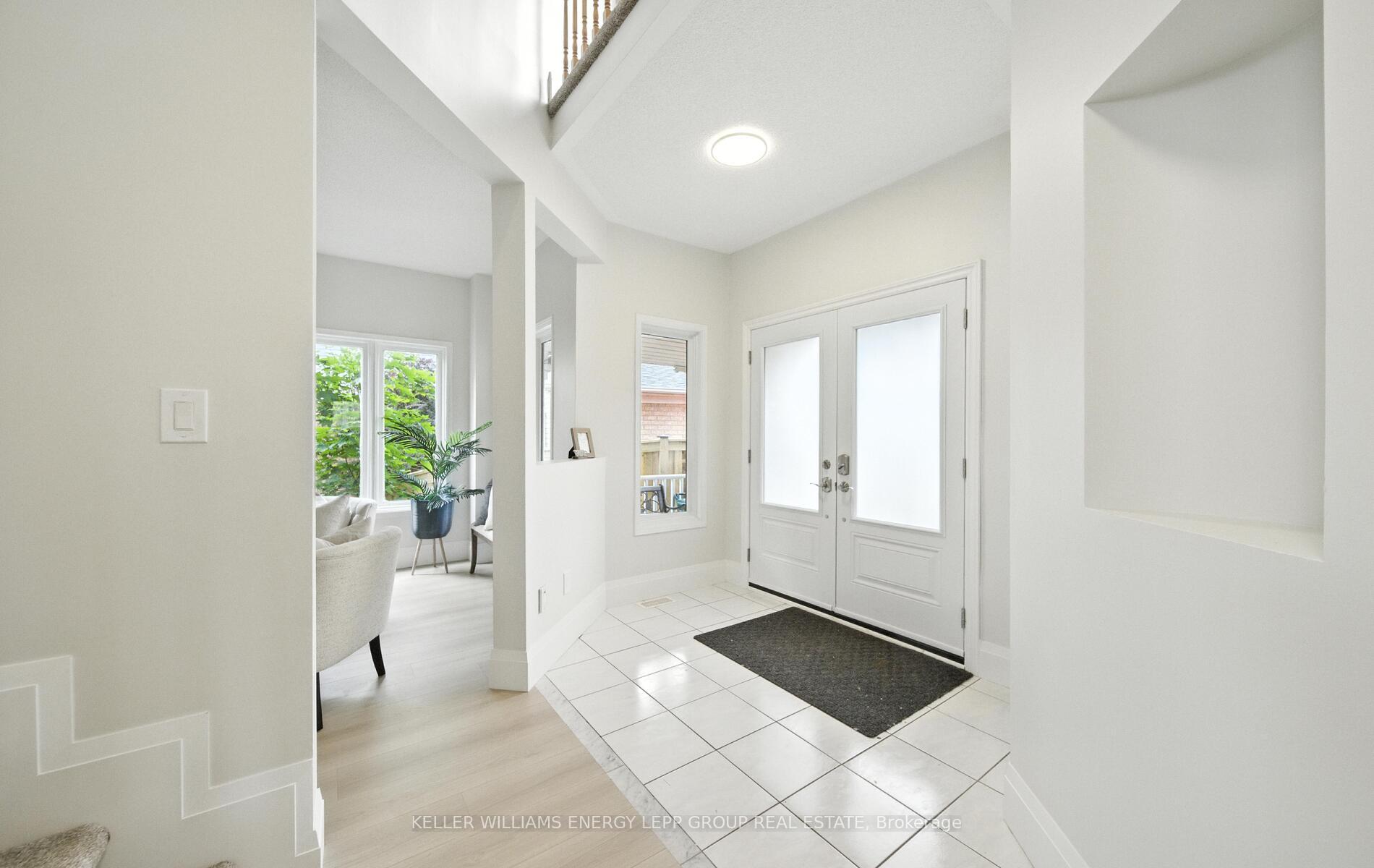 Photo 9 of 24 Harness Ridge Drive, Whitby, Williamsburg — HOMEH