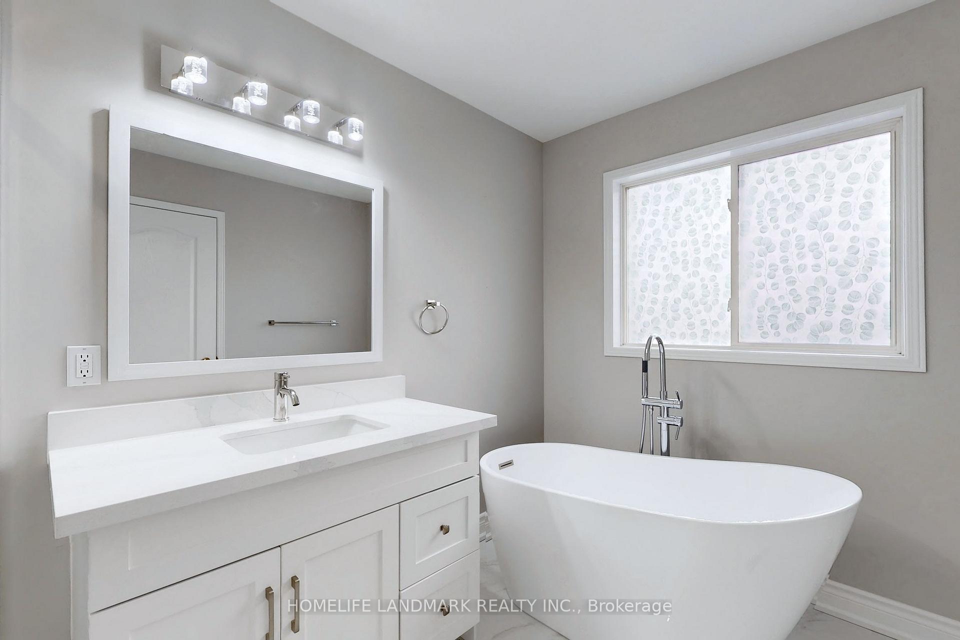 Photo 19 of 234 Gas Lamp Lane, Markham, Cornell — HOMEH