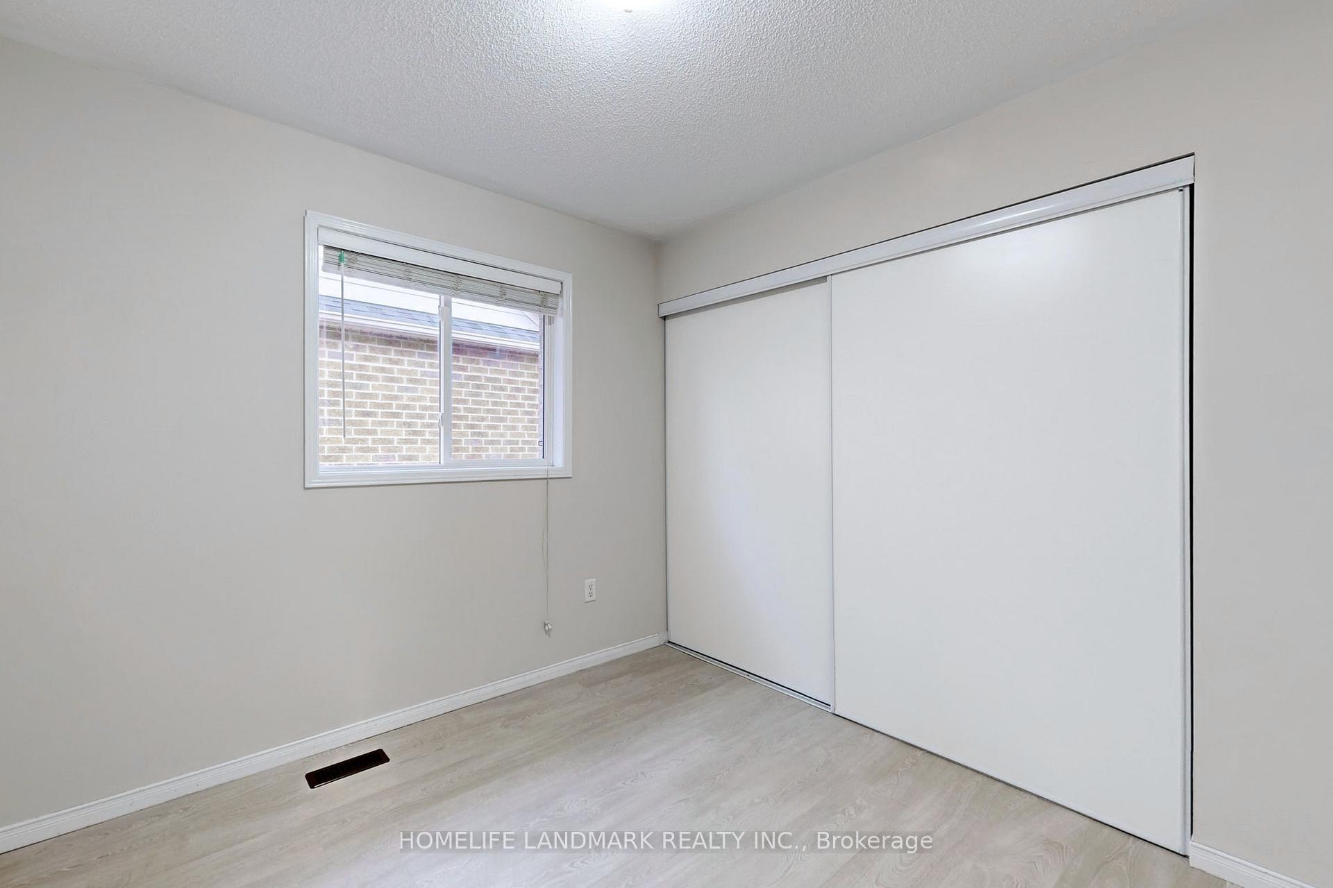 Photo 21 of 234 Gas Lamp Lane, Markham, Cornell — HOMEH