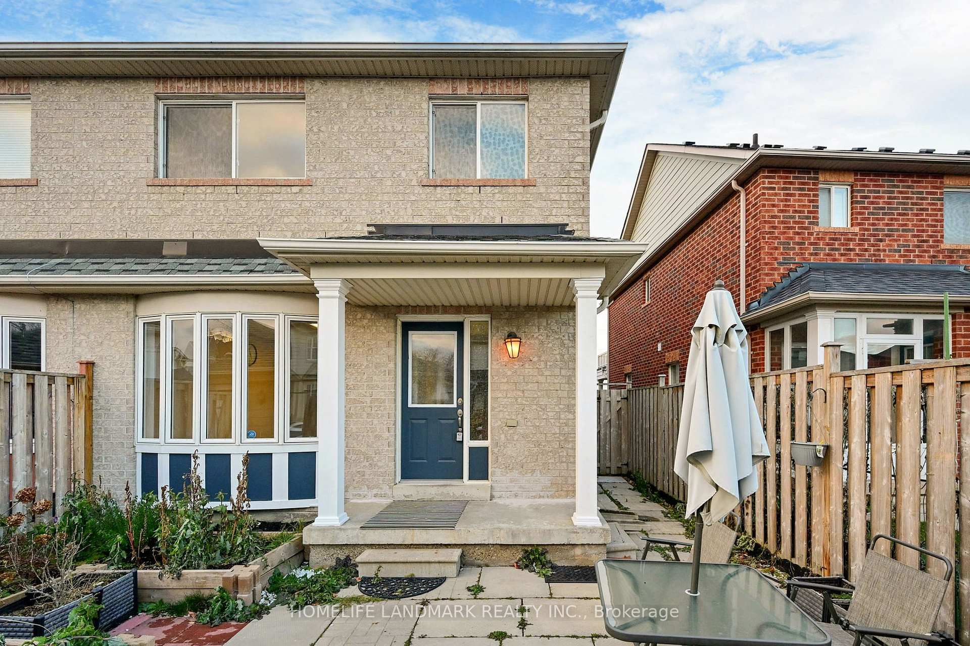 Photo 36 of 234 Gas Lamp Lane, Markham, Cornell — HOMEH