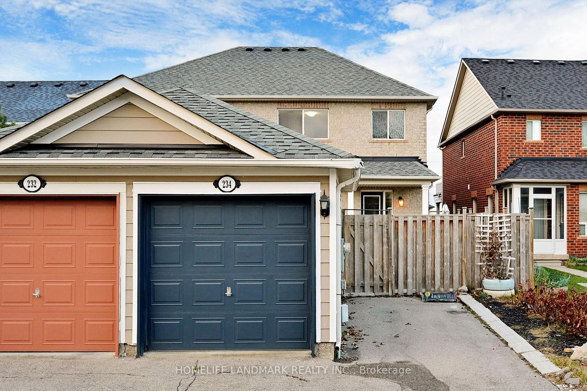 Photo 39 of 234 Gas Lamp Lane, Markham, Cornell — HOMEH