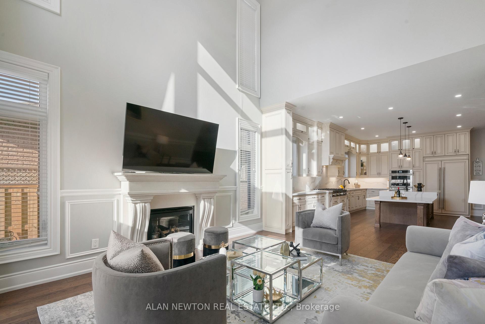 Photo 7 of 47 River Bend Road, Markham, Village Green-South Unionville — HOMEH