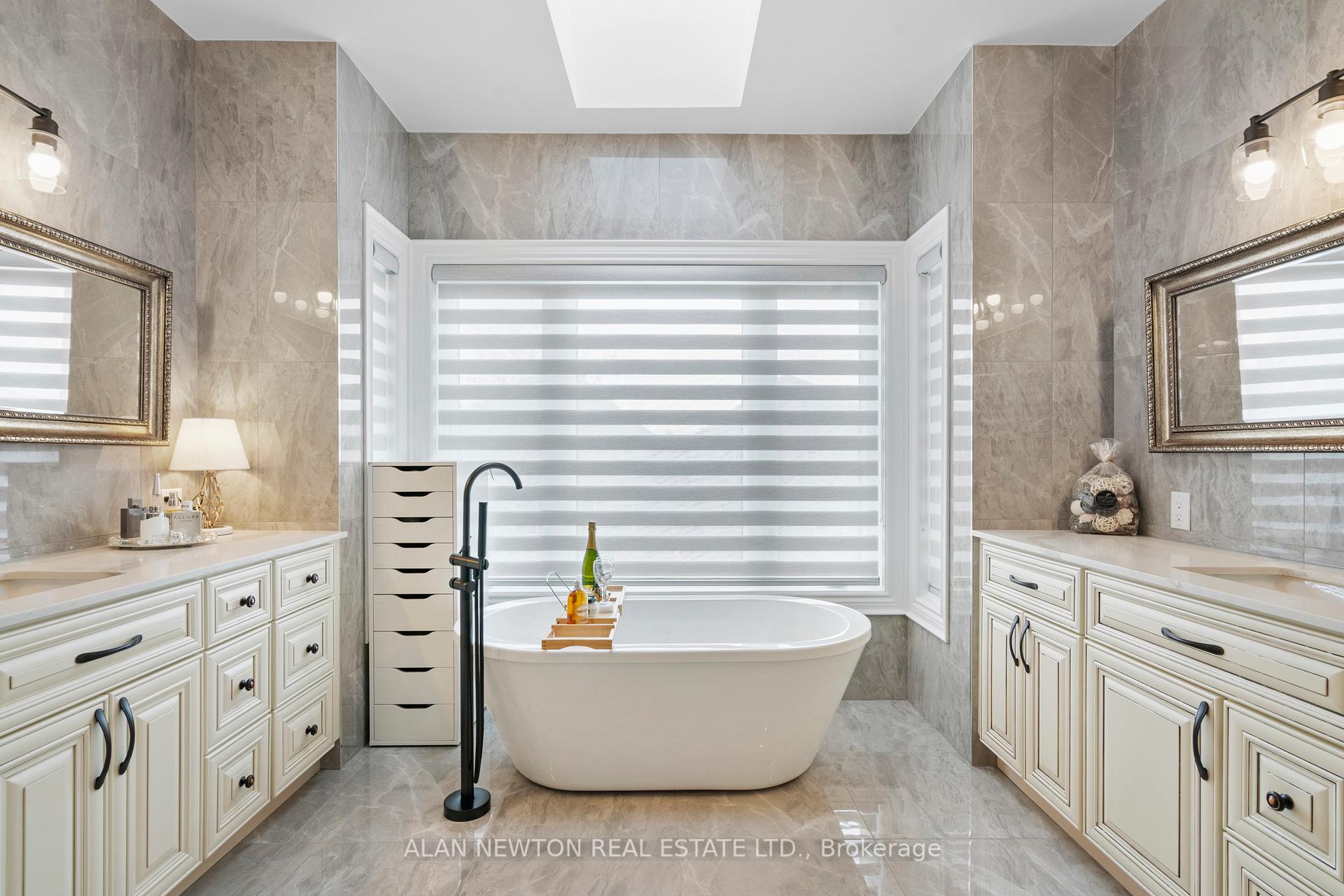 Photo 32 of 47 River Bend Road, Markham, Village Green-South Unionville — HOMEH
