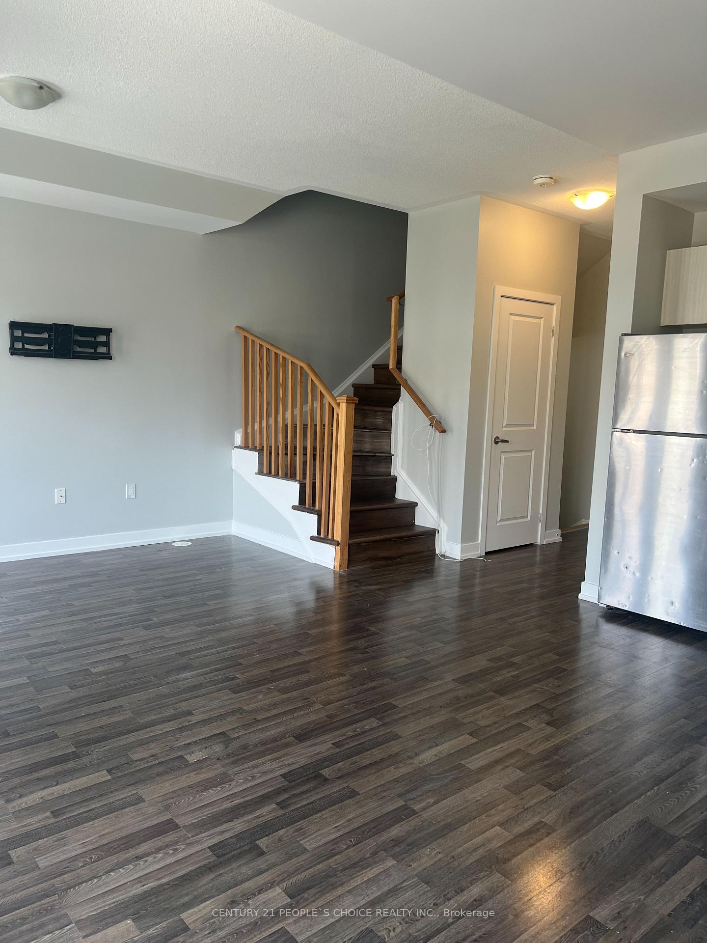 Photo 3 of 14 Beliveau Street W, Vaughan, Vaughan Grove — HOMEH
