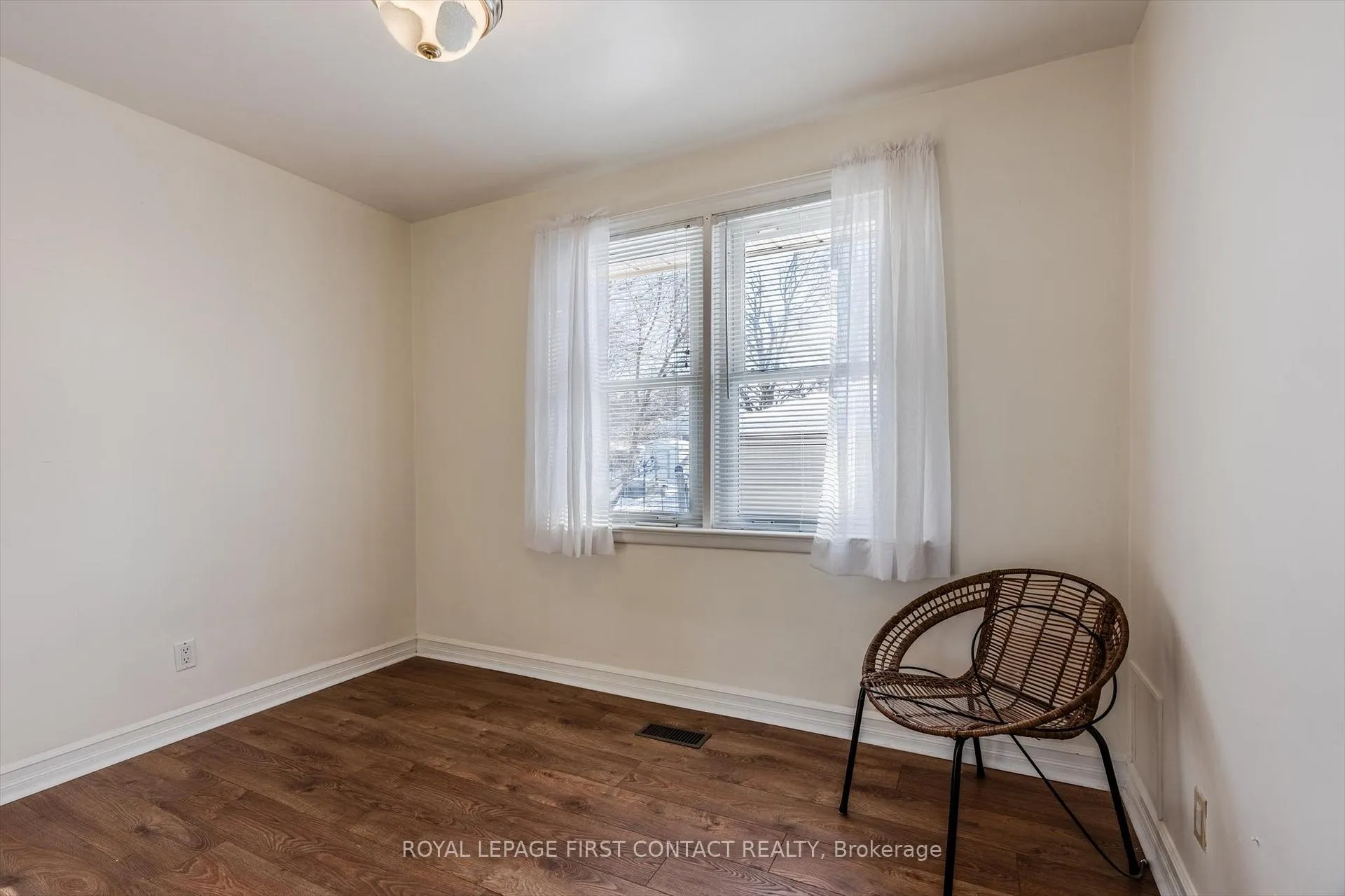 Photo 14 of Unit Unit A, 23 Shannon Street, Barrie, Wellington — HOMEH