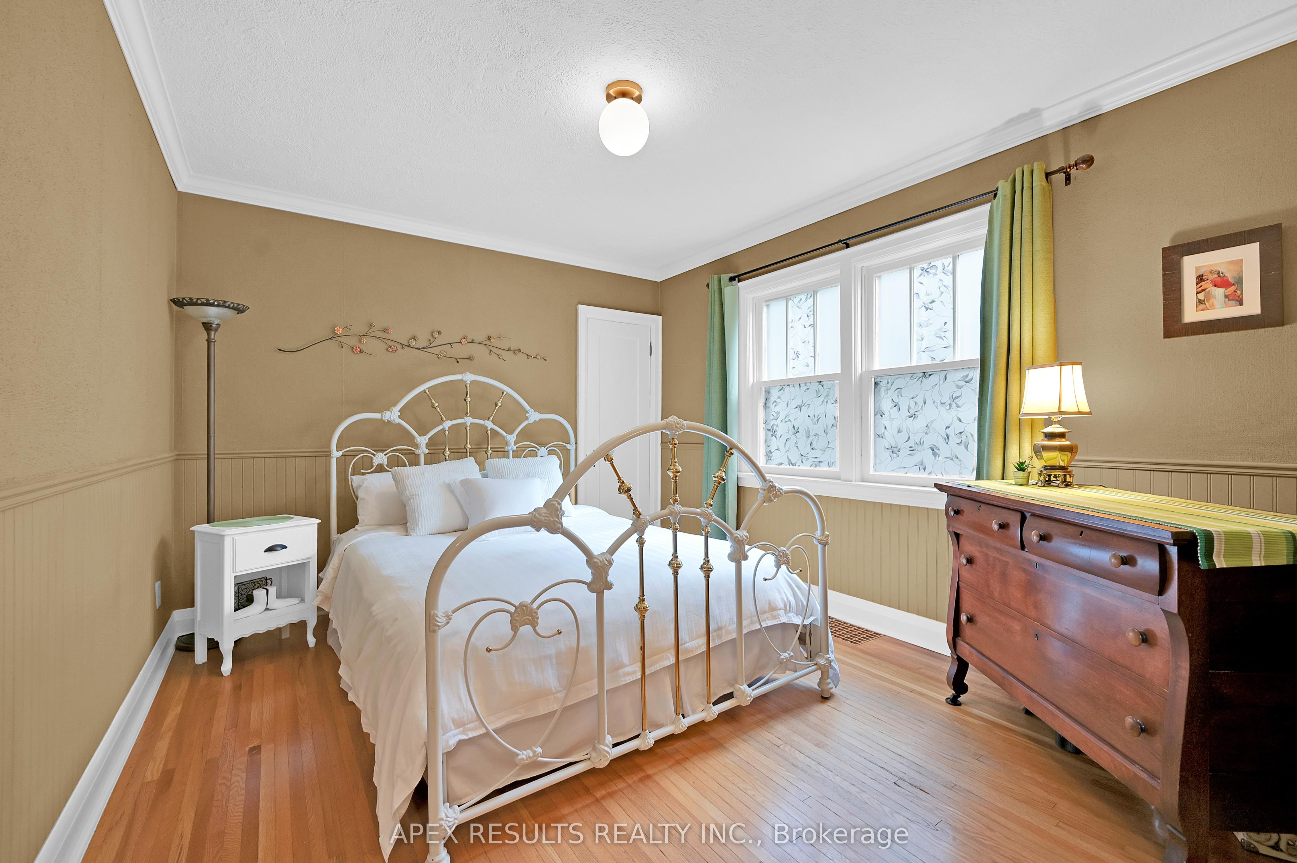 Photo 57 of 360 Guelph Line, Burlington, Brant — HOMEH