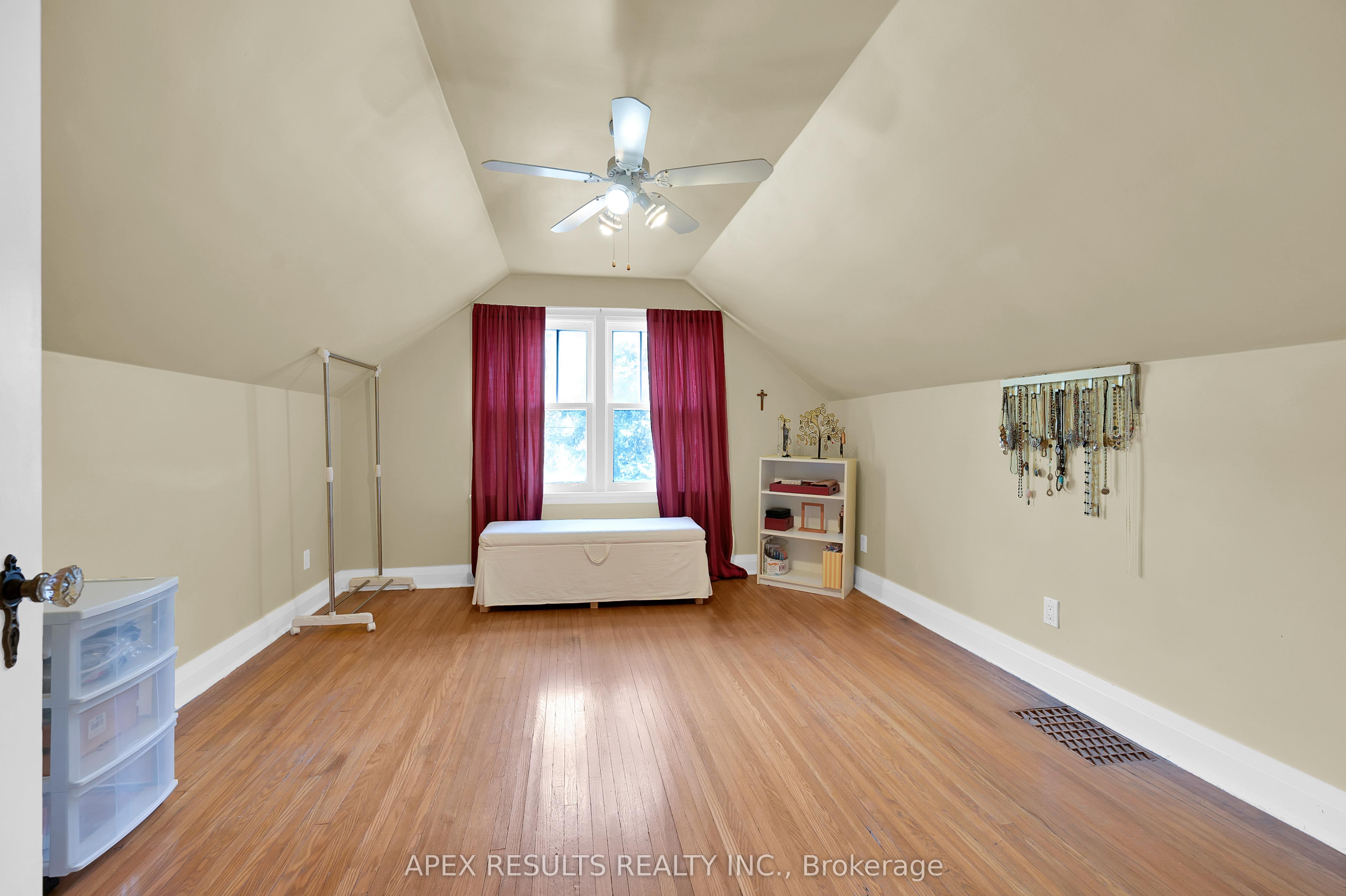 Photo 62 of 360 Guelph Line, Burlington, Brant — HOMEH