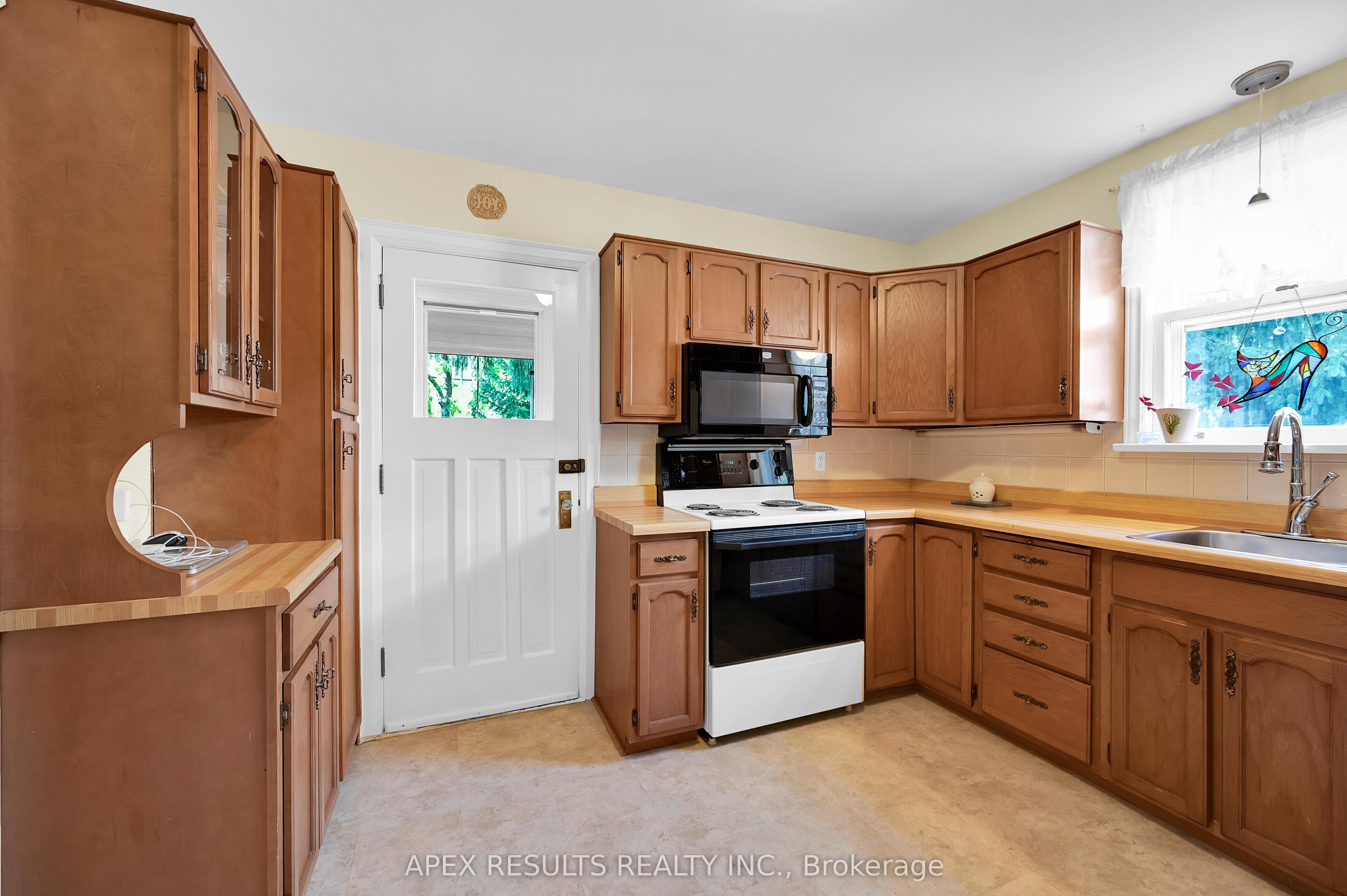 Photo 51 of 360 Guelph Line, Burlington, Brant — HOMEH
