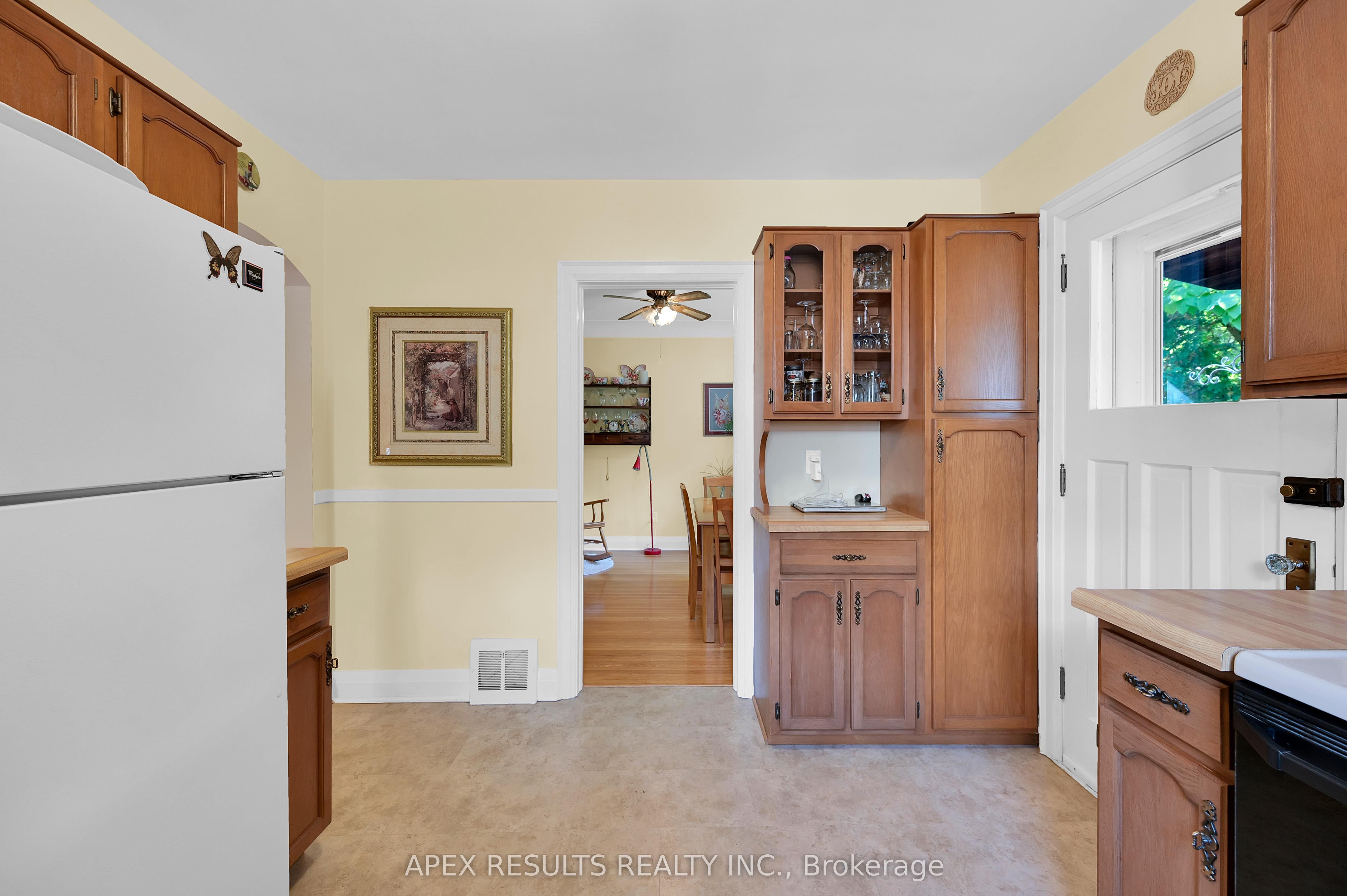 Photo 49 of 360 Guelph Line, Burlington, Brant — HOMEH