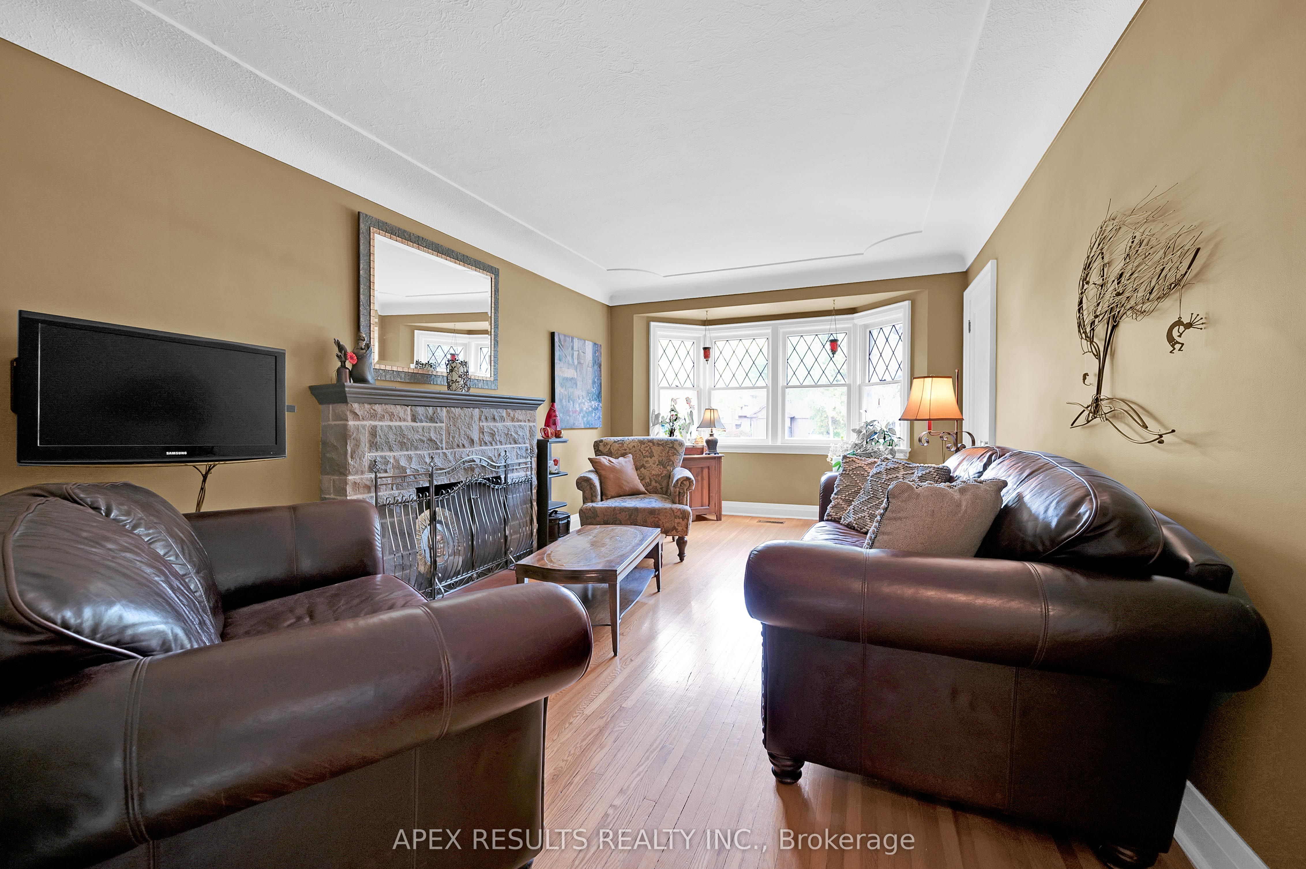 Photo 55 of 360 Guelph Line, Burlington, Brant — HOMEH