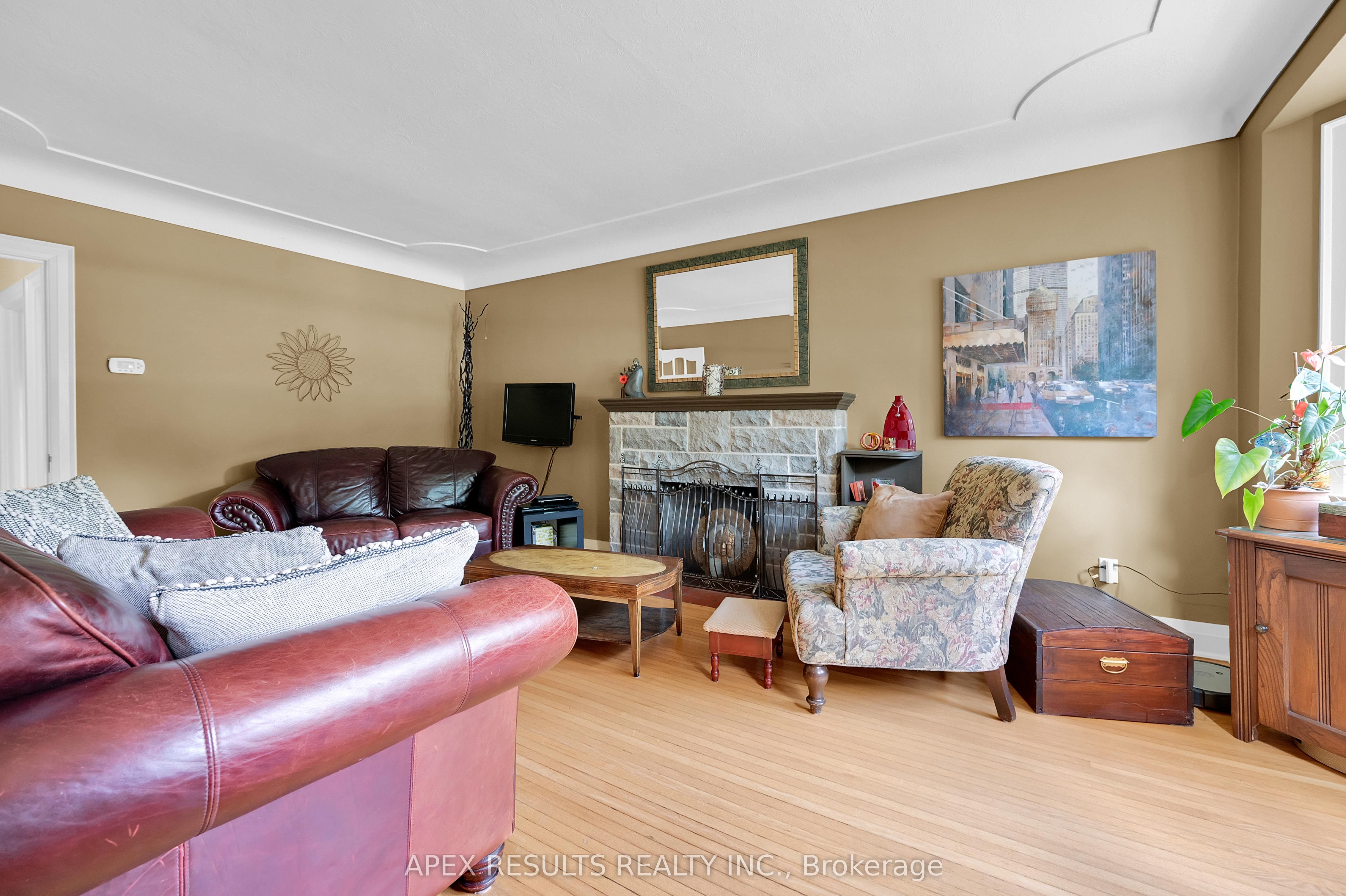 Photo 47 of 360 Guelph Line, Burlington, Brant — HOMEH