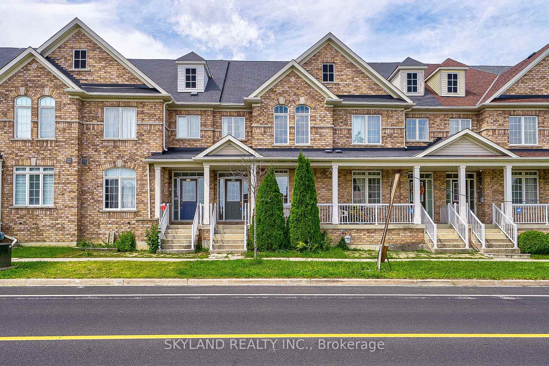 Photo 1 of 824 Castlemore Avenue, Markham, Wismer — HOMEH