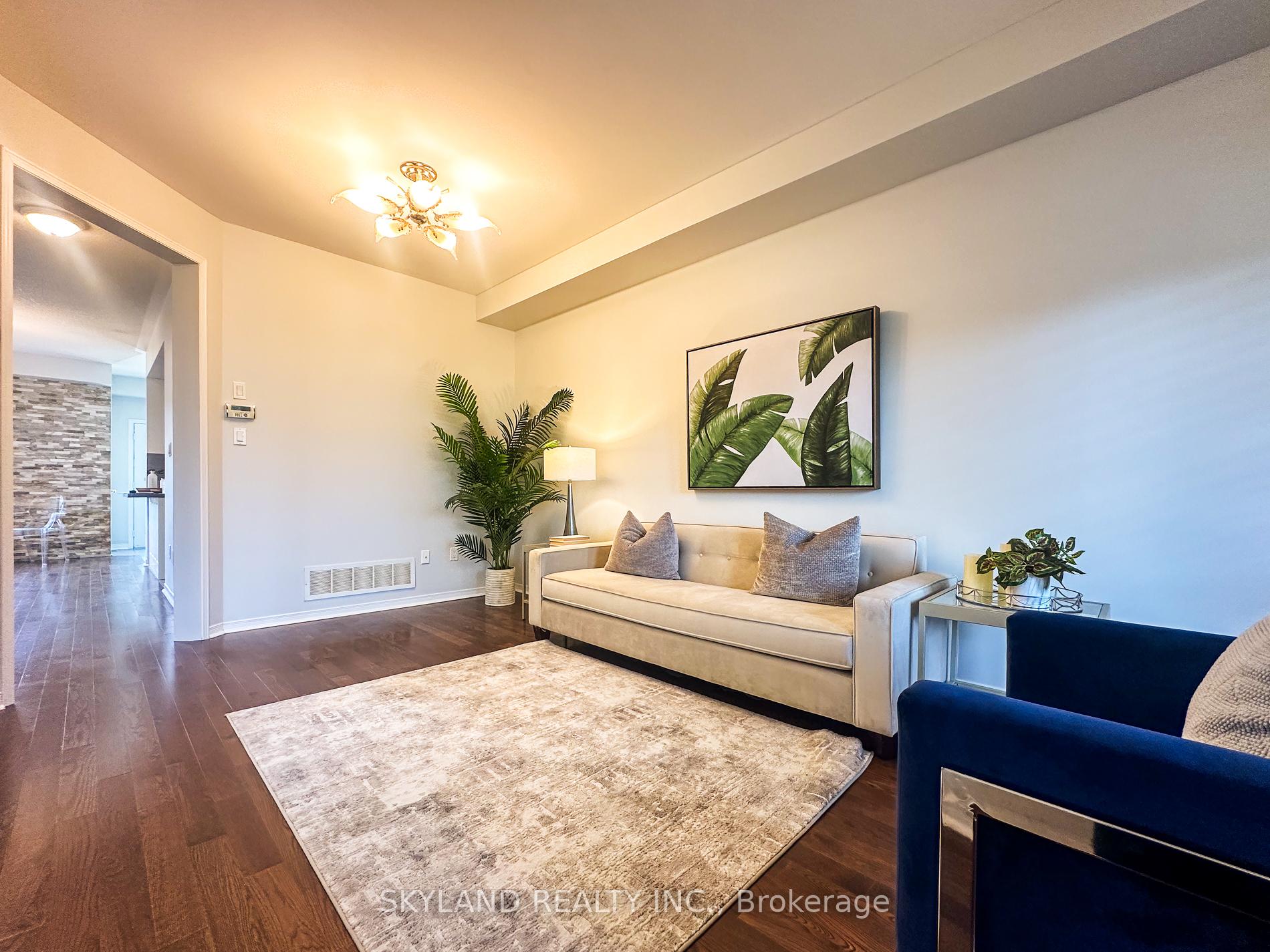 Photo 7 of 824 Castlemore Avenue, Markham, Wismer — HOMEH