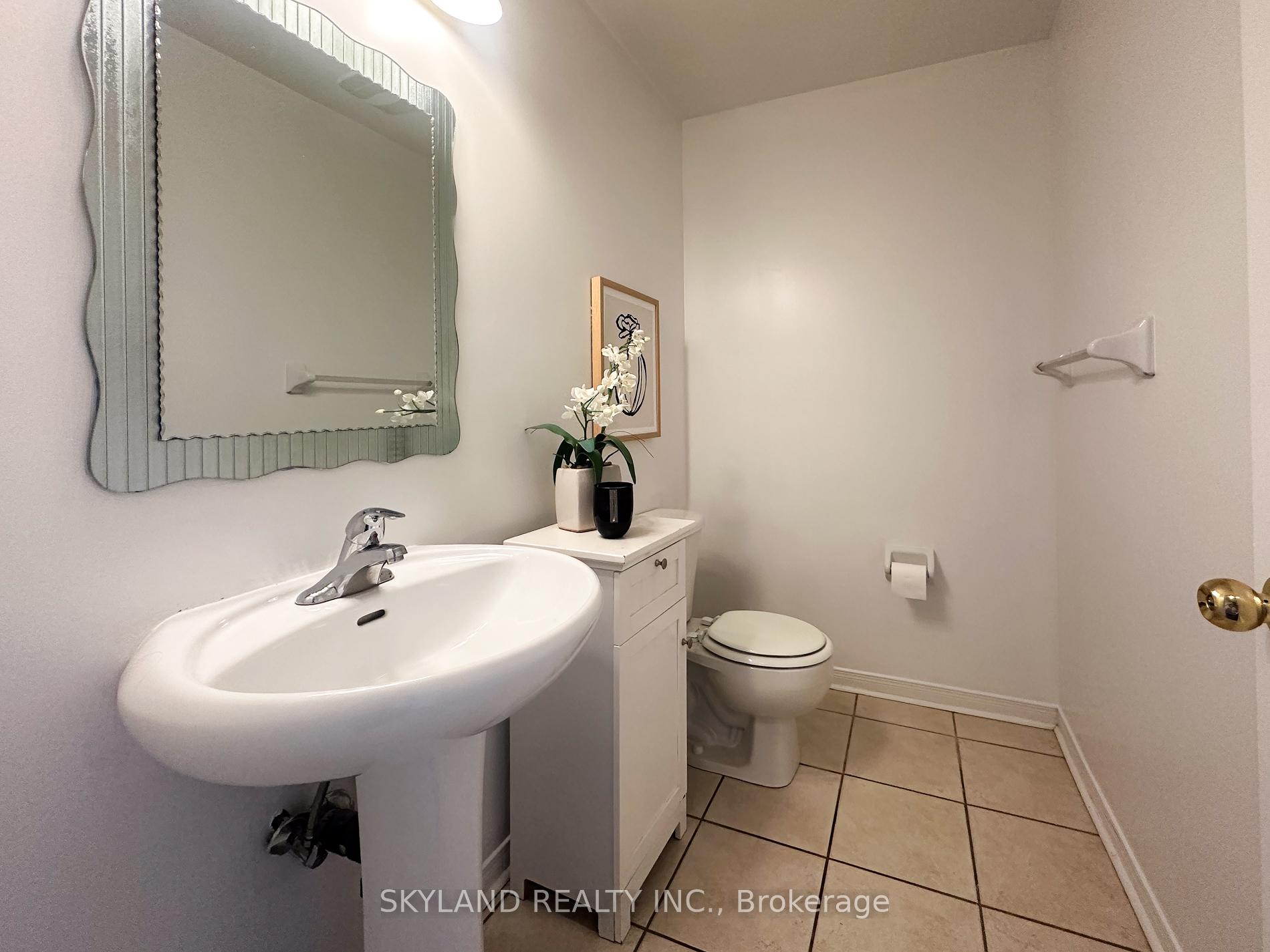 Photo 8 of 824 Castlemore Avenue, Markham, Wismer — HOMEH