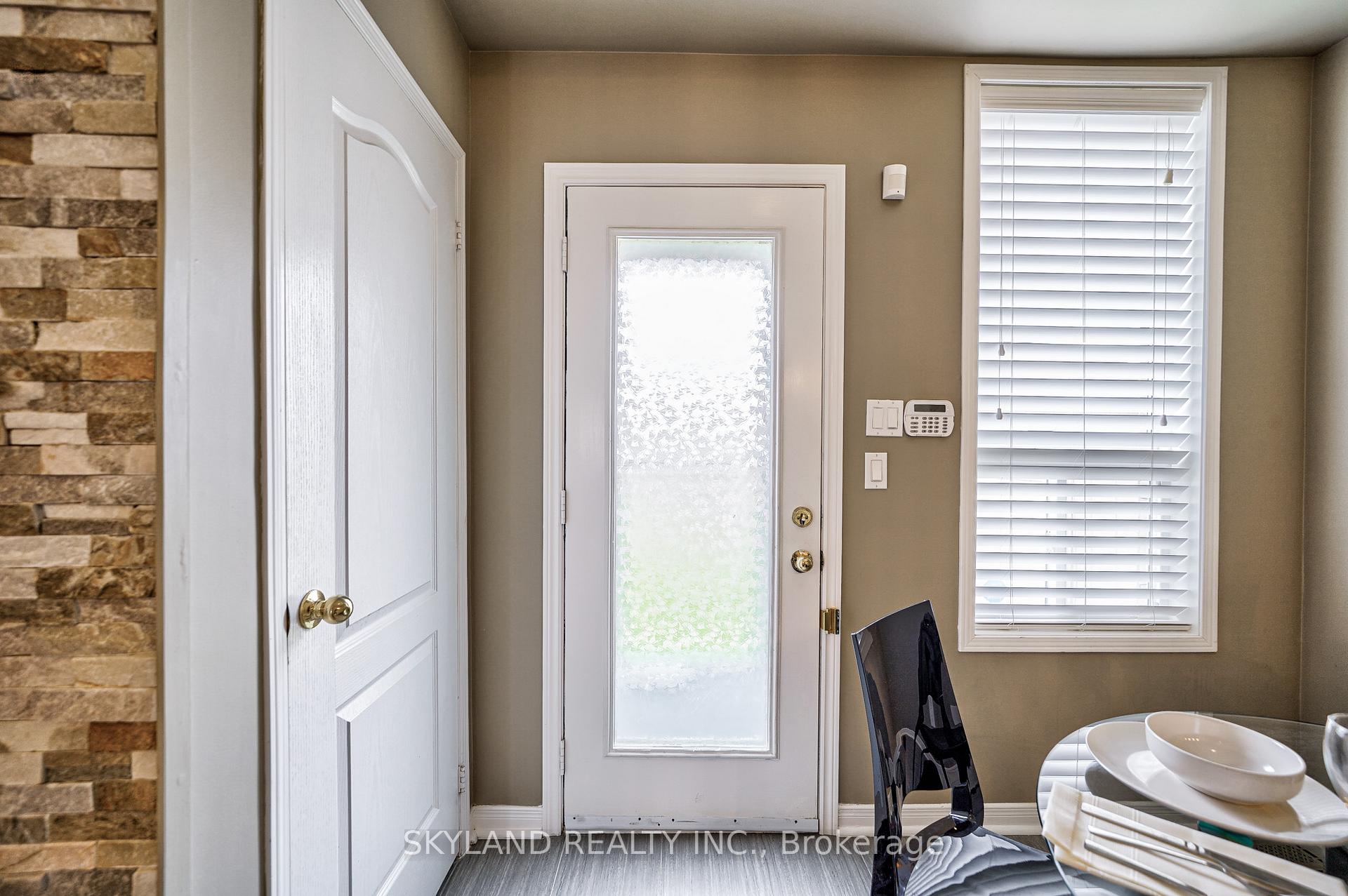 Photo 16 of 824 Castlemore Avenue, Markham, Wismer — HOMEH