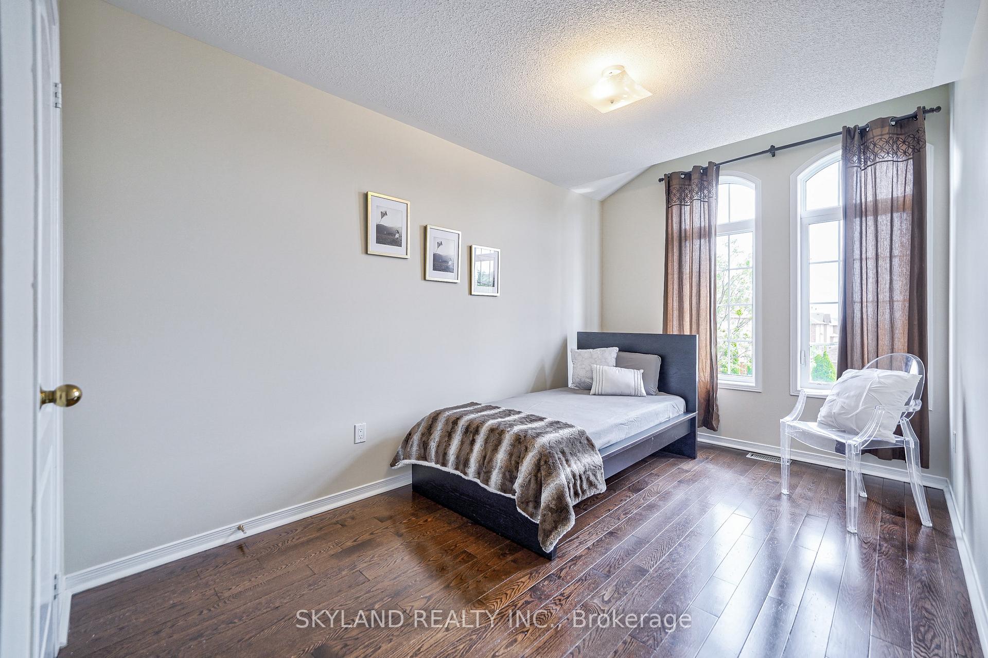 Photo 23 of 824 Castlemore Avenue, Markham, Wismer — HOMEH