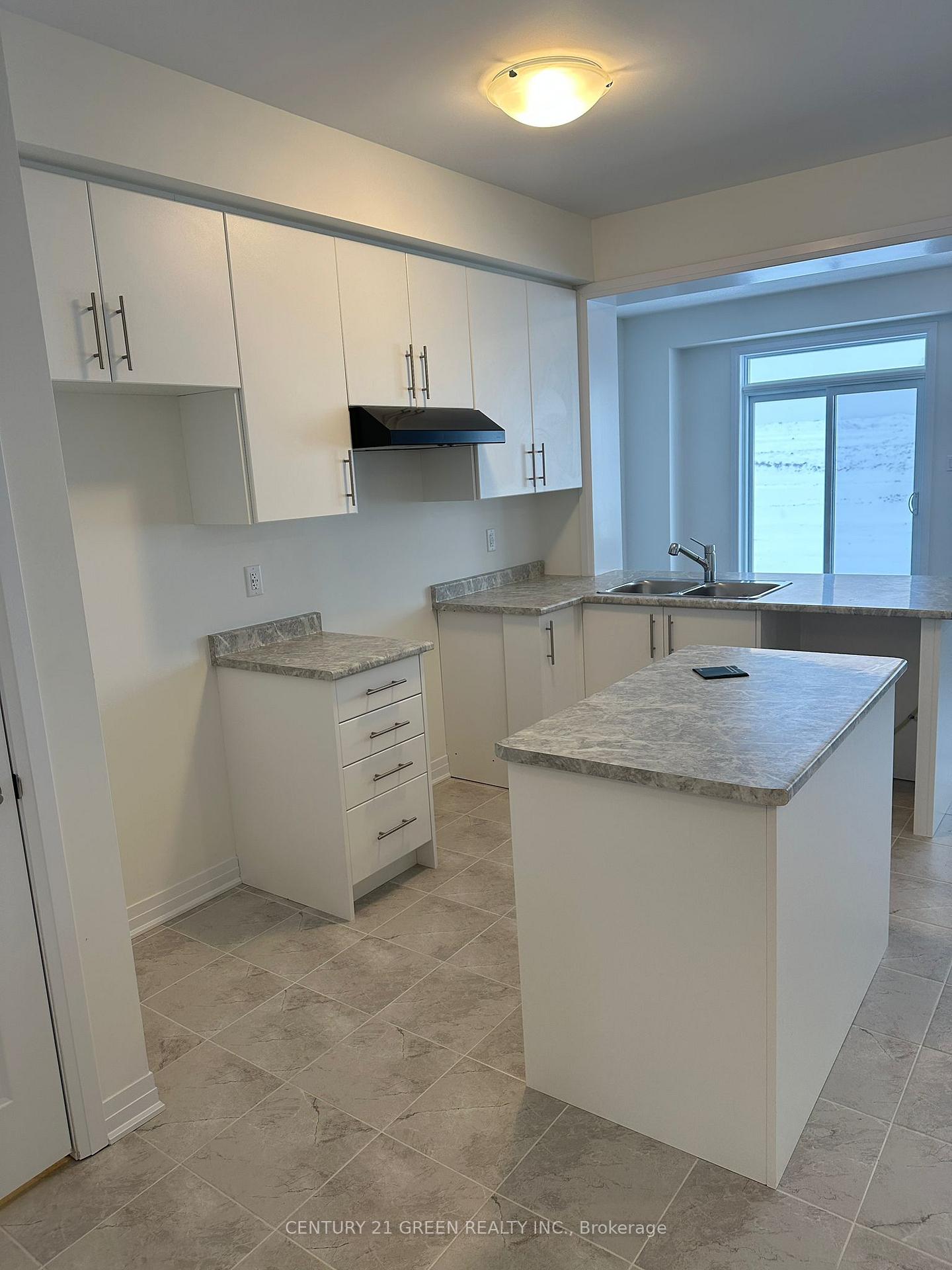 Photo 5 of 38 Masters Street, Welland, Dain City — HOMEH