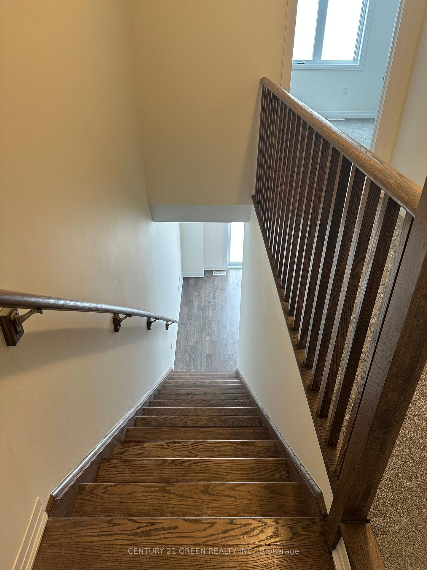Photo 11 of 38 Masters Street, Welland, Dain City — HOMEH