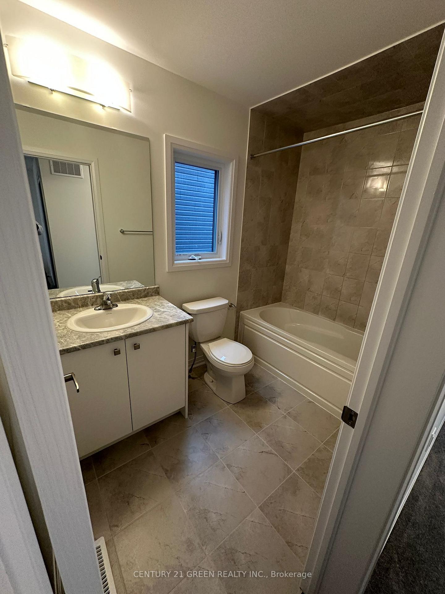 Photo 18 of 38 Masters Street, Welland, Dain City — HOMEH