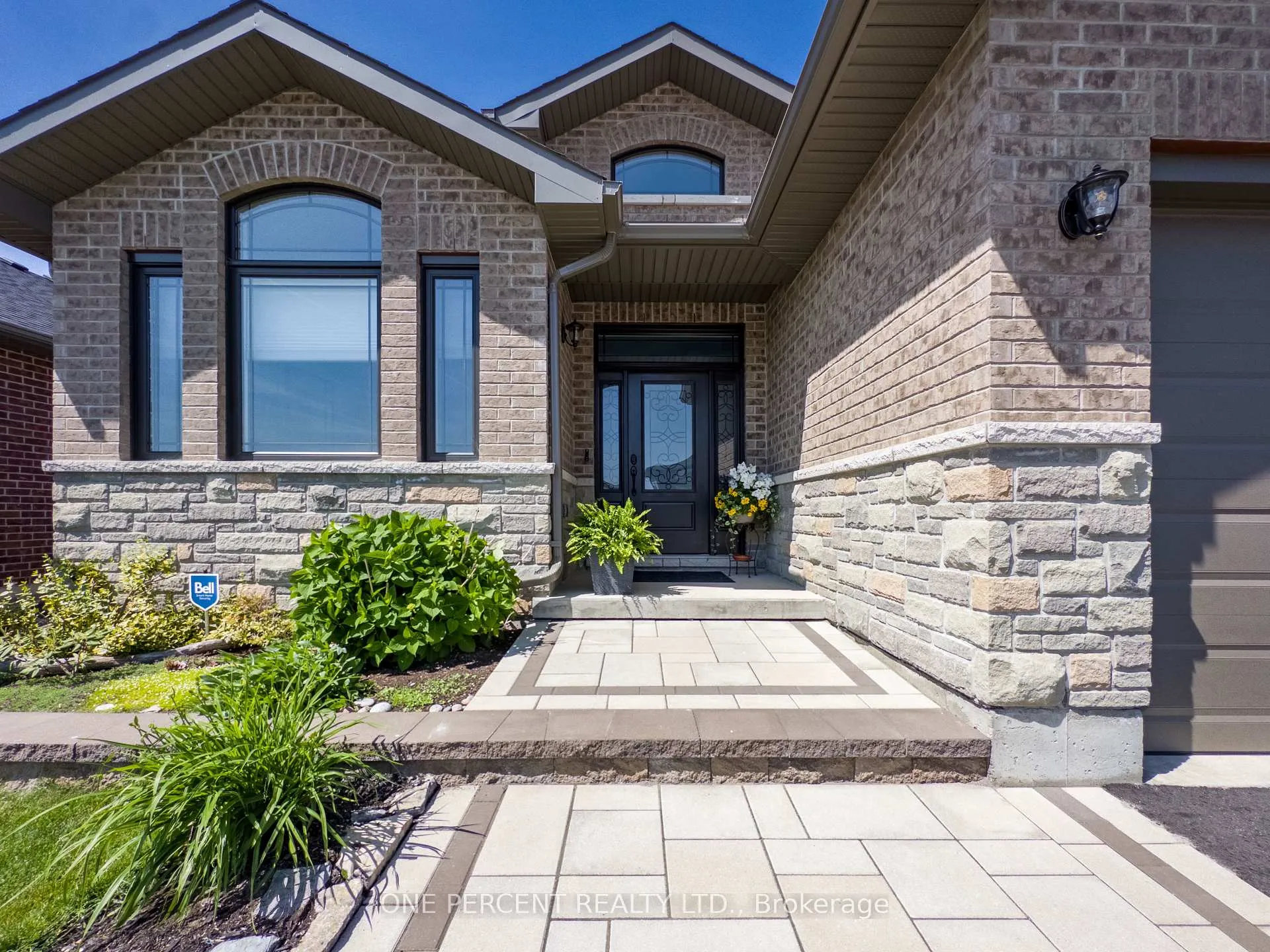 Photo 6 of 88 Essex Drive, Belleville, Thurlow Ward — HOMEH