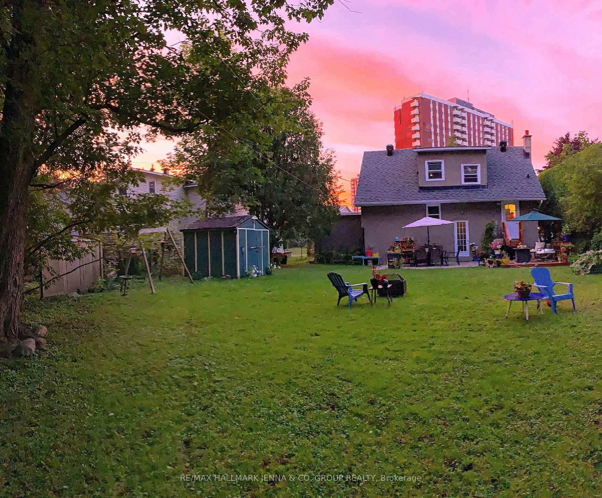 Photo 1 of 524 Neighbourhood Way, Ottawa, Riverview Park — HOMEH