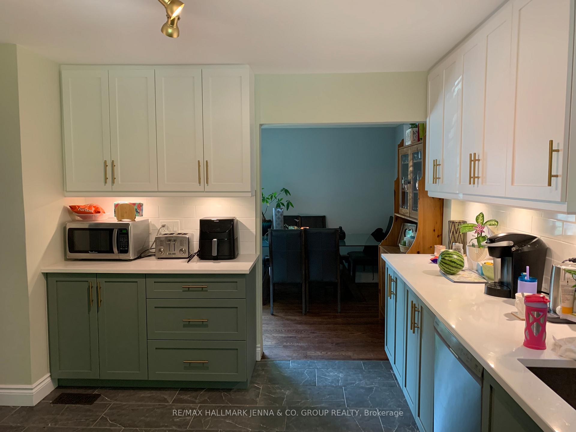 Photo 3 of 524 Neighbourhood Way, Ottawa, Riverview Park — HOMEH