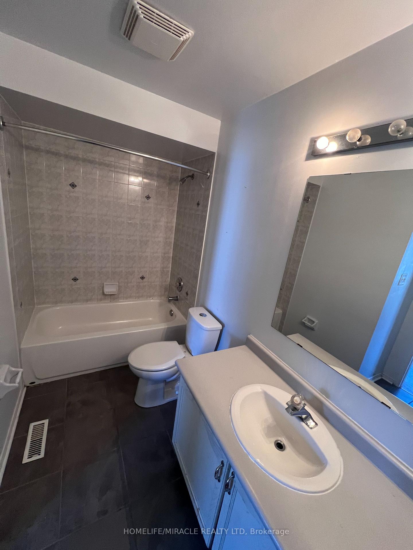 Photo 9 of 14 Pascoe Drive, Markham, Cornell — HOMEH