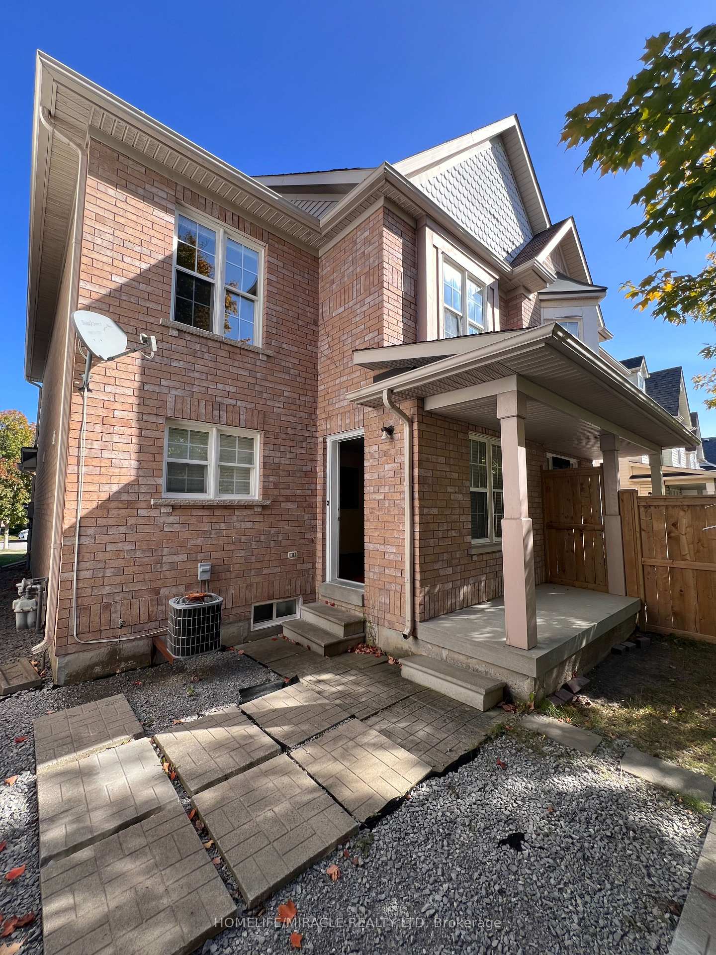 Photo 16 of 14 Pascoe Drive, Markham, Cornell — HOMEH