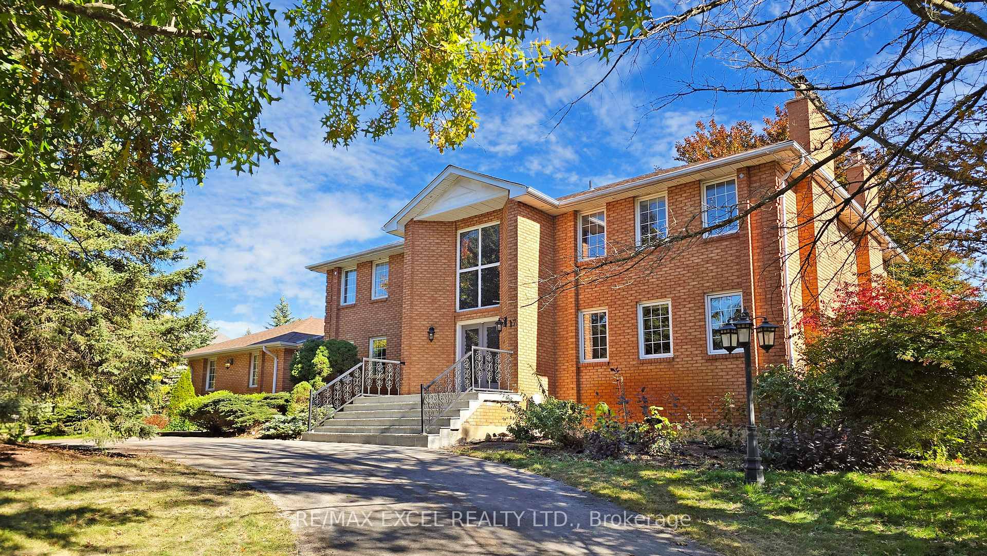 Photo 3 of 17 Boynton Circle, Markham, Victoria Manor-Jennings Gate — HOMEH