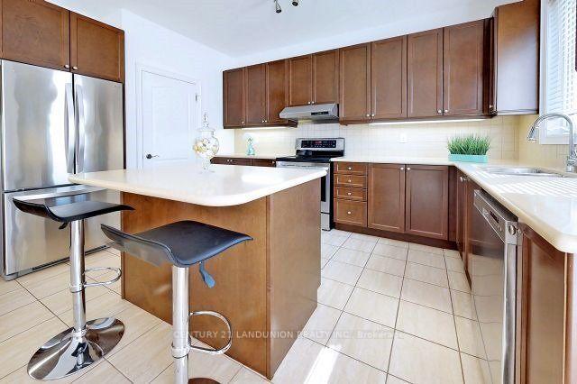 Photo 8 of 11 Brider Crescent, Ajax, Northeast Ajax — HOMEH