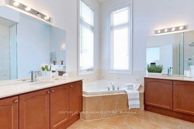 Photo 13 of 11 Brider Crescent, Ajax, Northeast Ajax — HOMEH