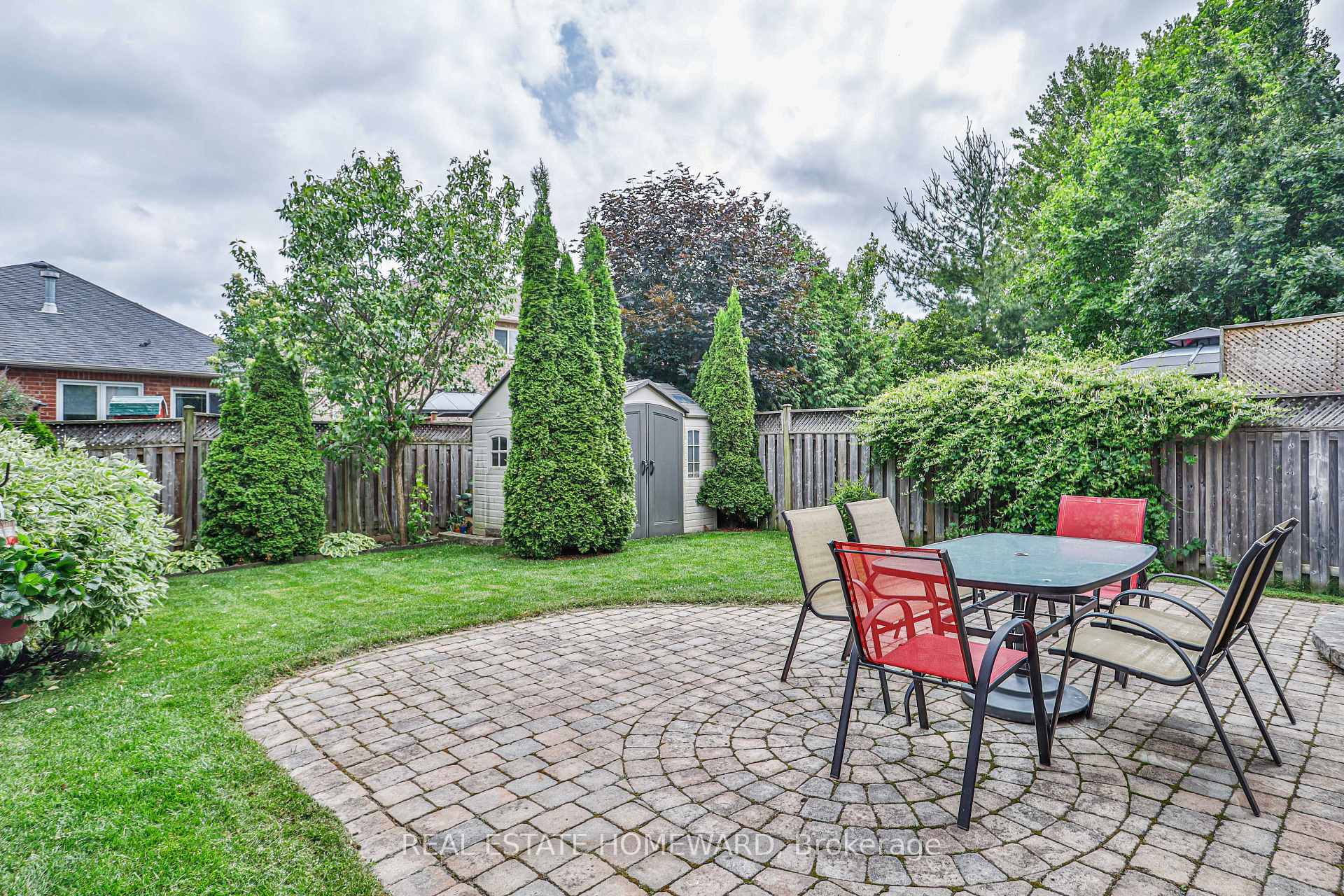 Photo 25 of 19 Rampart Crescent, Whitby, Williamsburg — HOMEH