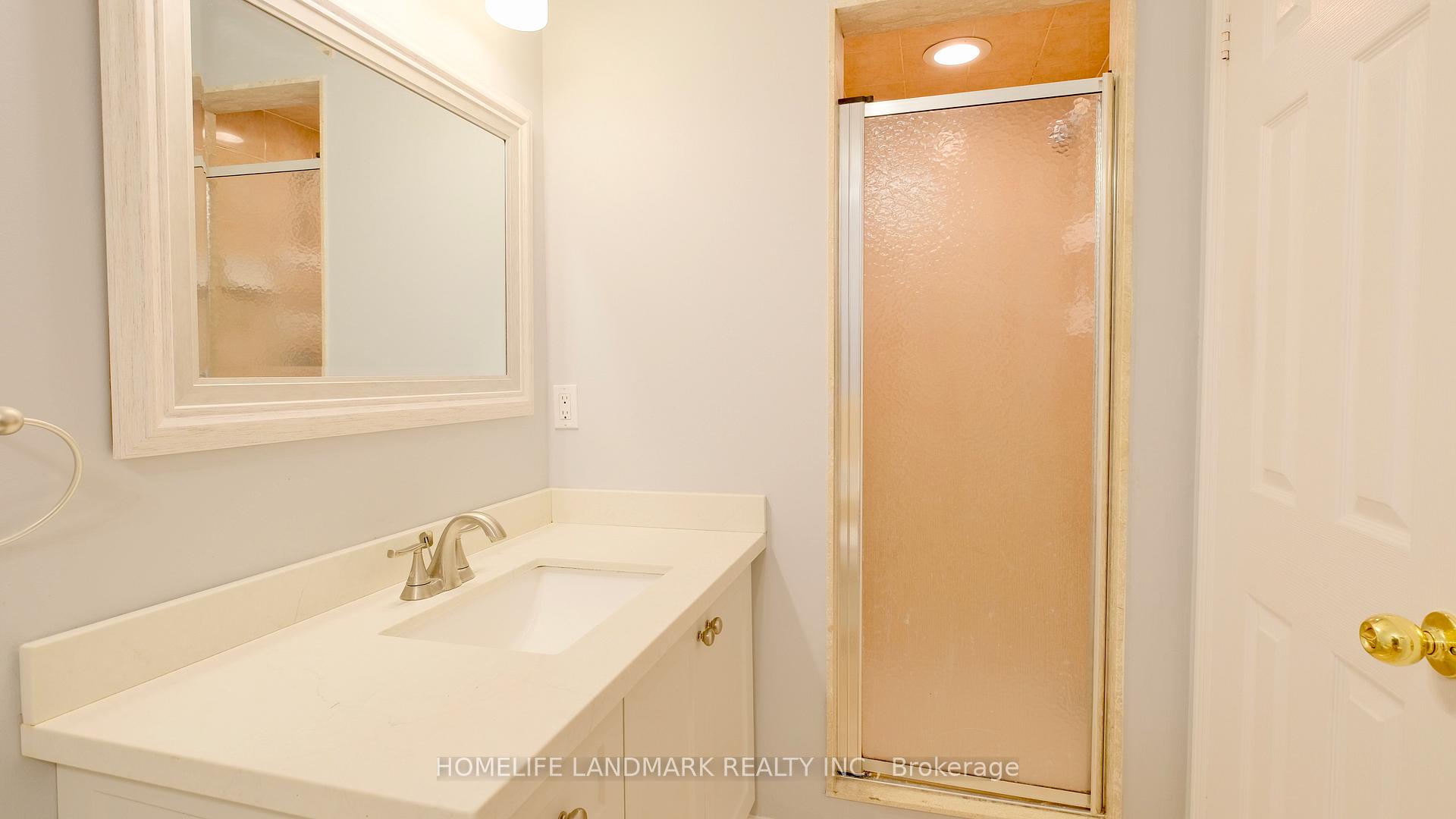 Photo 21 of 15 Montreaux Crescent, Vaughan, Vellore Village — HOMEH
