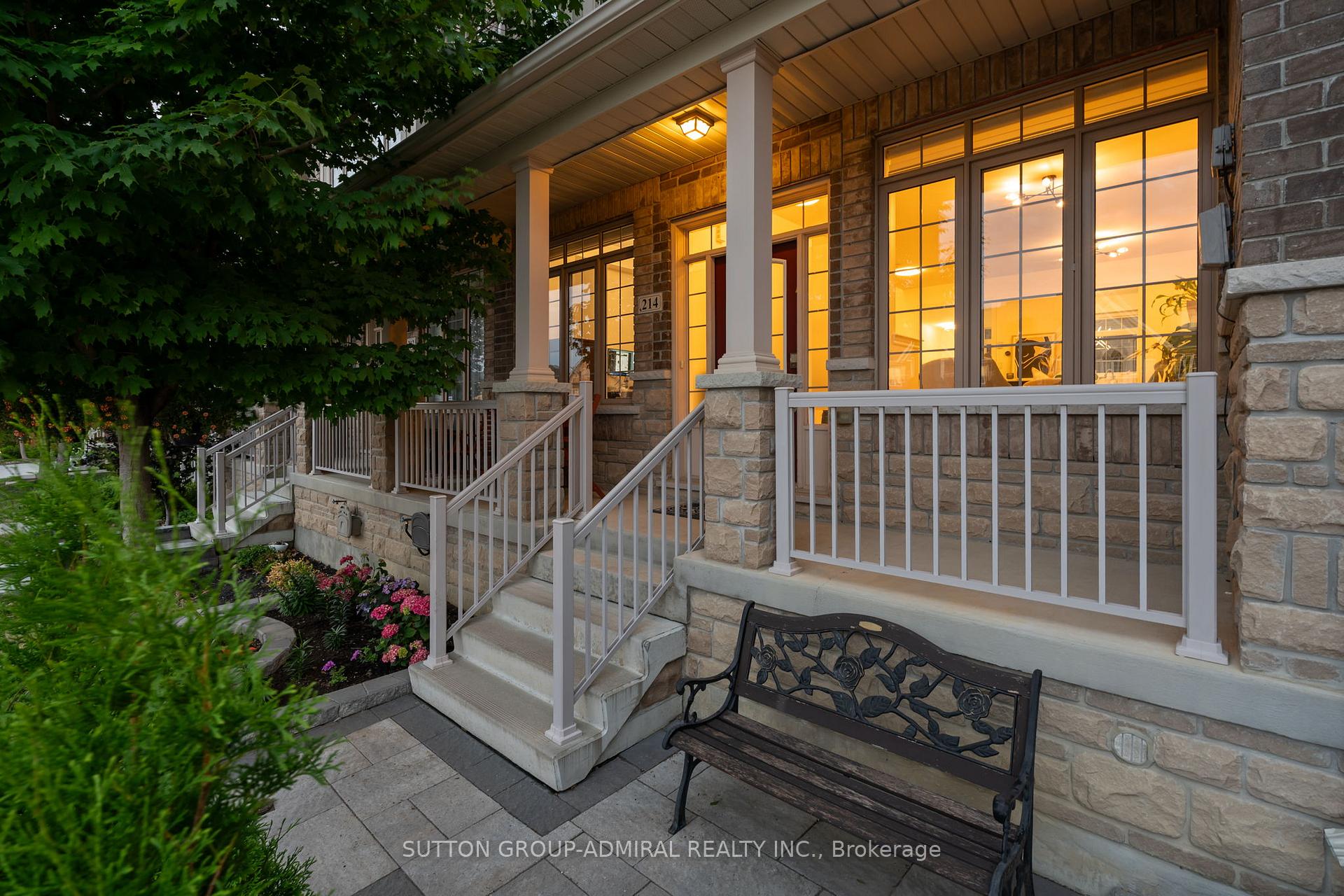 Photo 4 of 214 East's Corners Boulevard, Vaughan, Kleinburg — HOMEH
