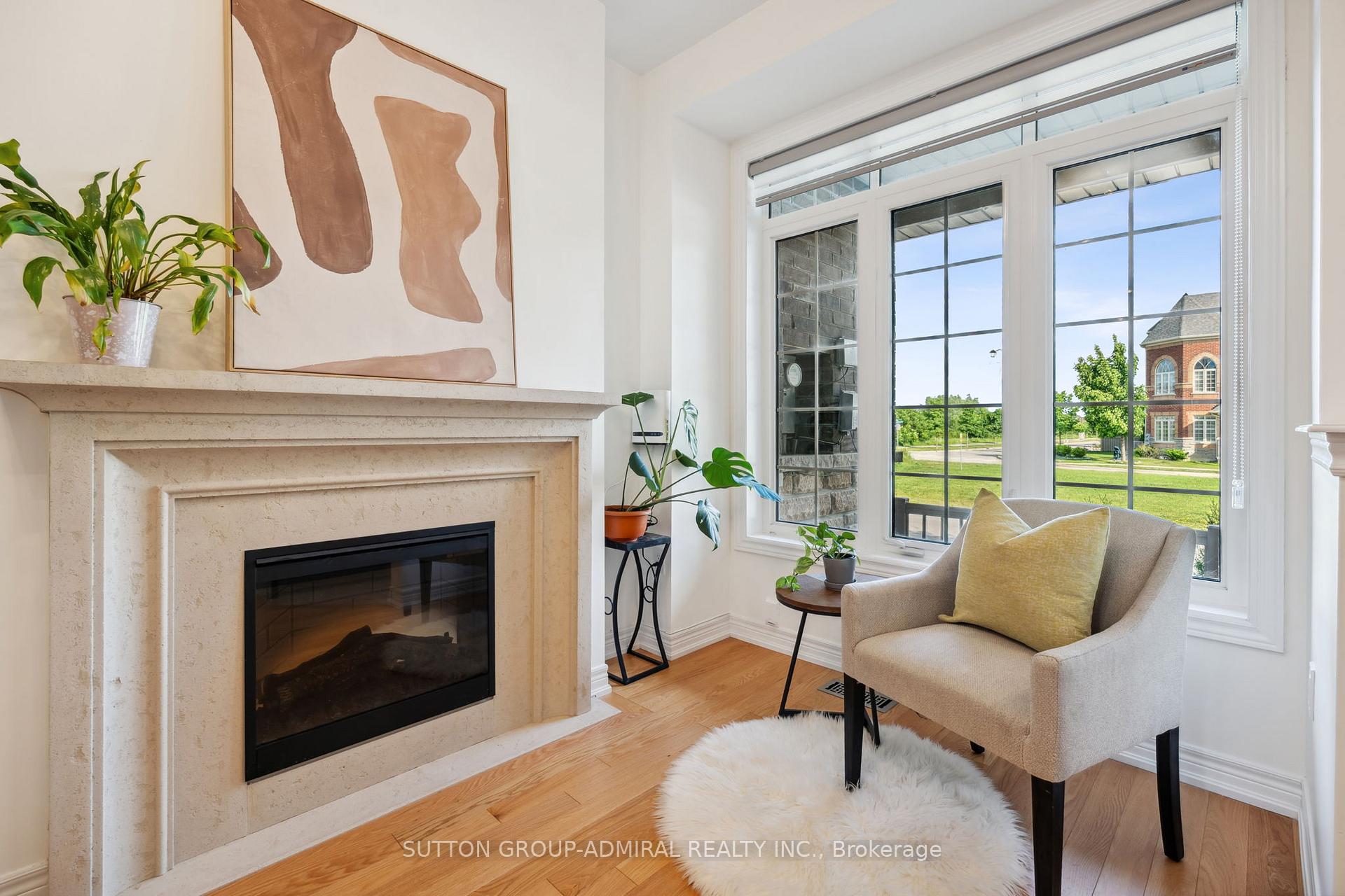 Photo 5 of 214 East's Corners Boulevard, Vaughan, Kleinburg — HOMEH