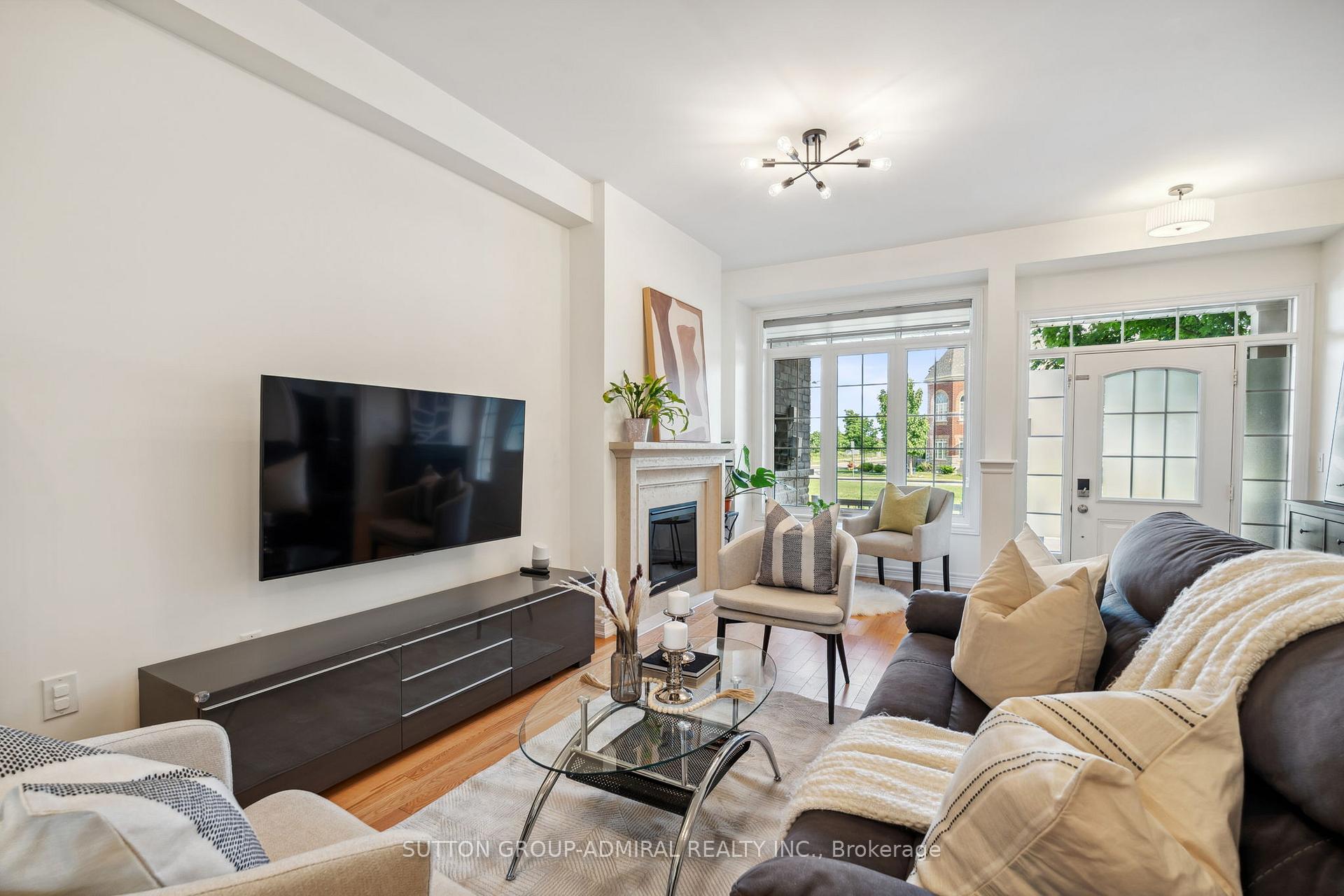 Photo 8 of 214 East's Corners Boulevard, Vaughan, Kleinburg — HOMEH